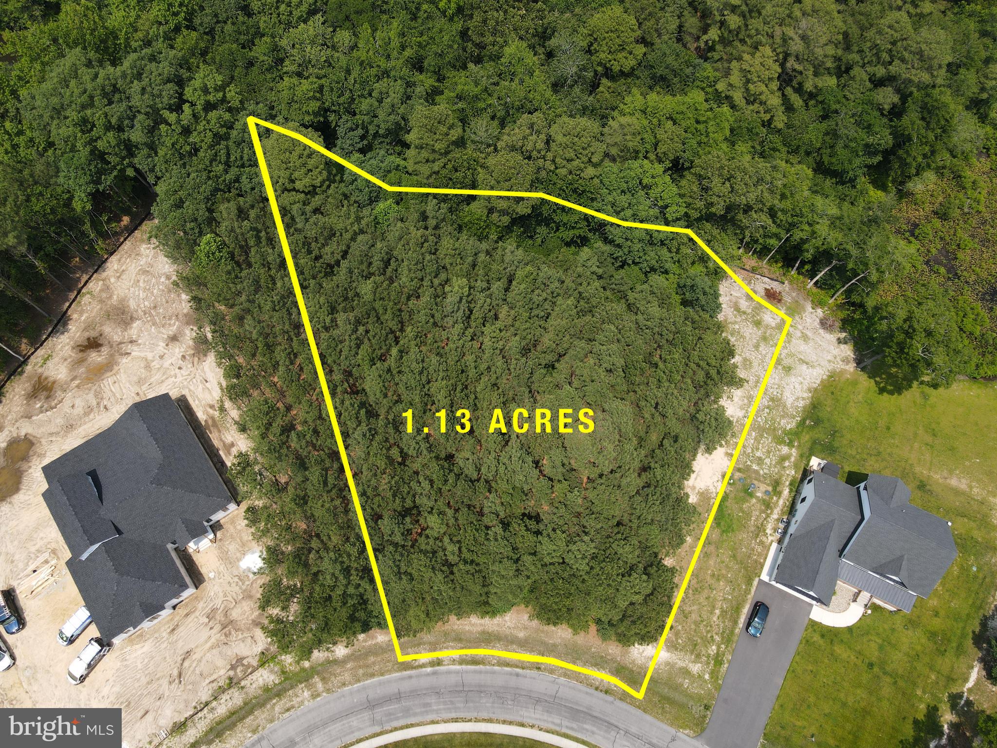 ESTATES OF MORRIS MILL - Land