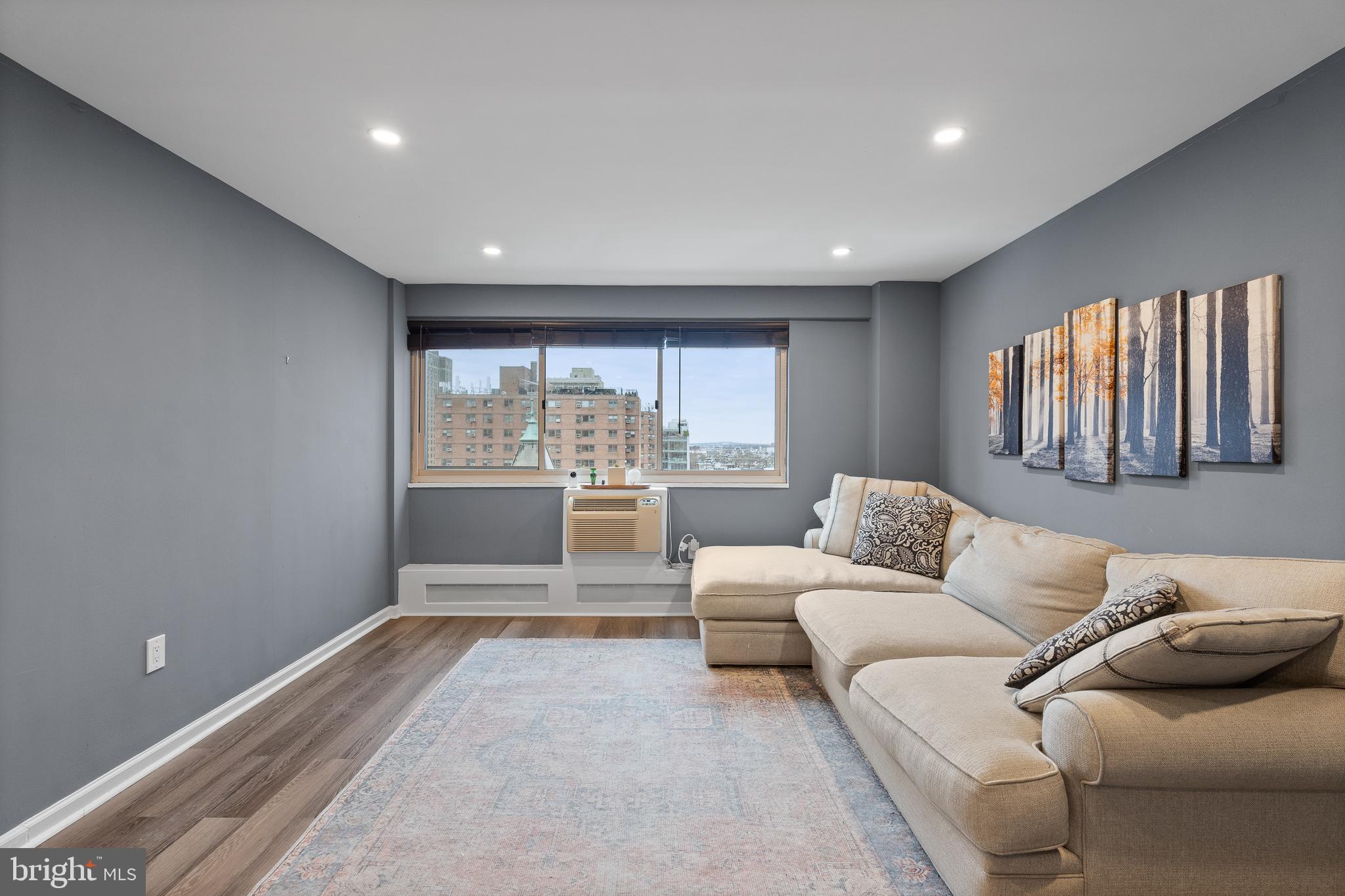 RITTENHOUSE SQUARE - Residential Lease