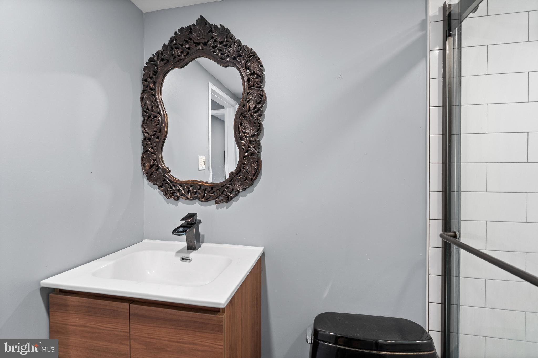 RITTENHOUSE SQUARE - Residential Lease