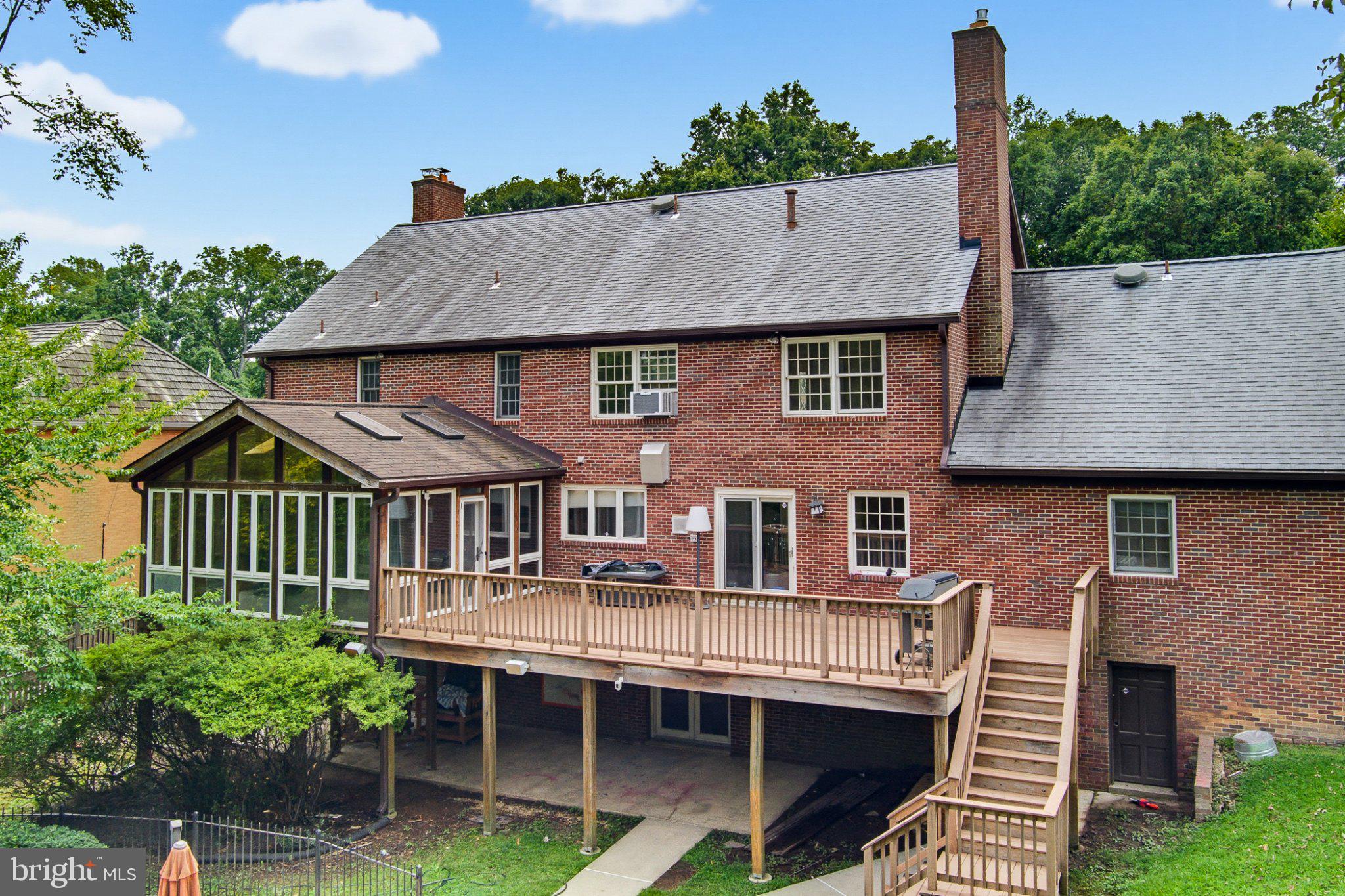 10105 SORREL AVENUE