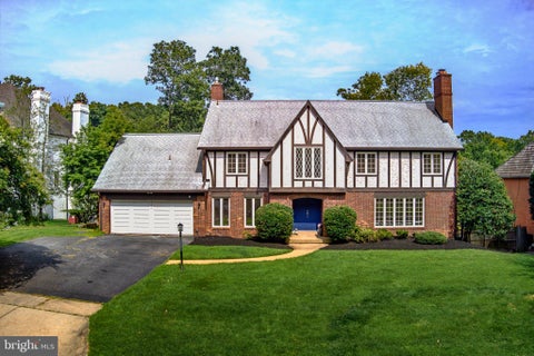 Photo of 10105 Sorrel Avenue, POTOMAC, MD 20854 (MLS # MDMC2256186)