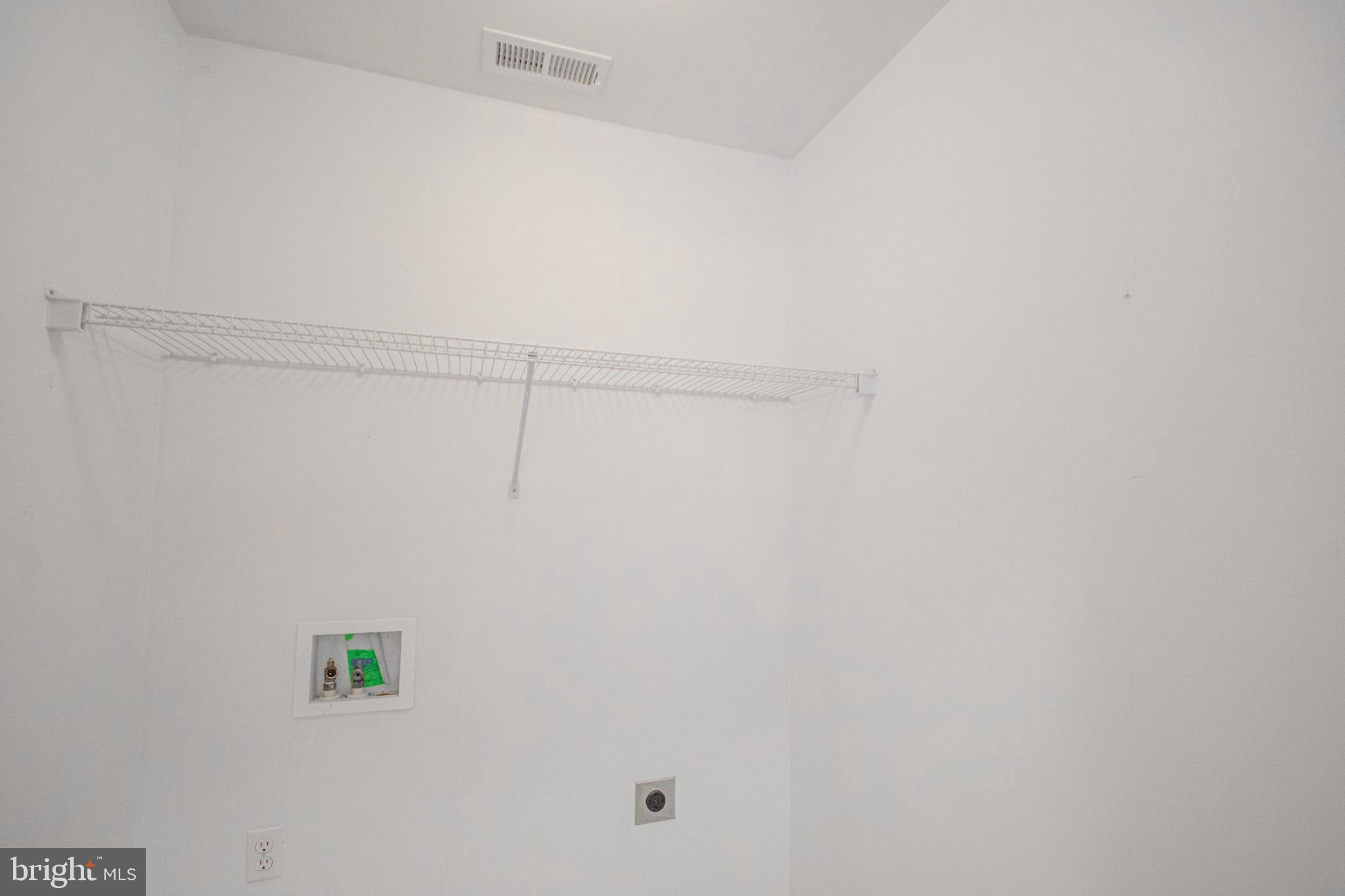 STONE GATE - Residential