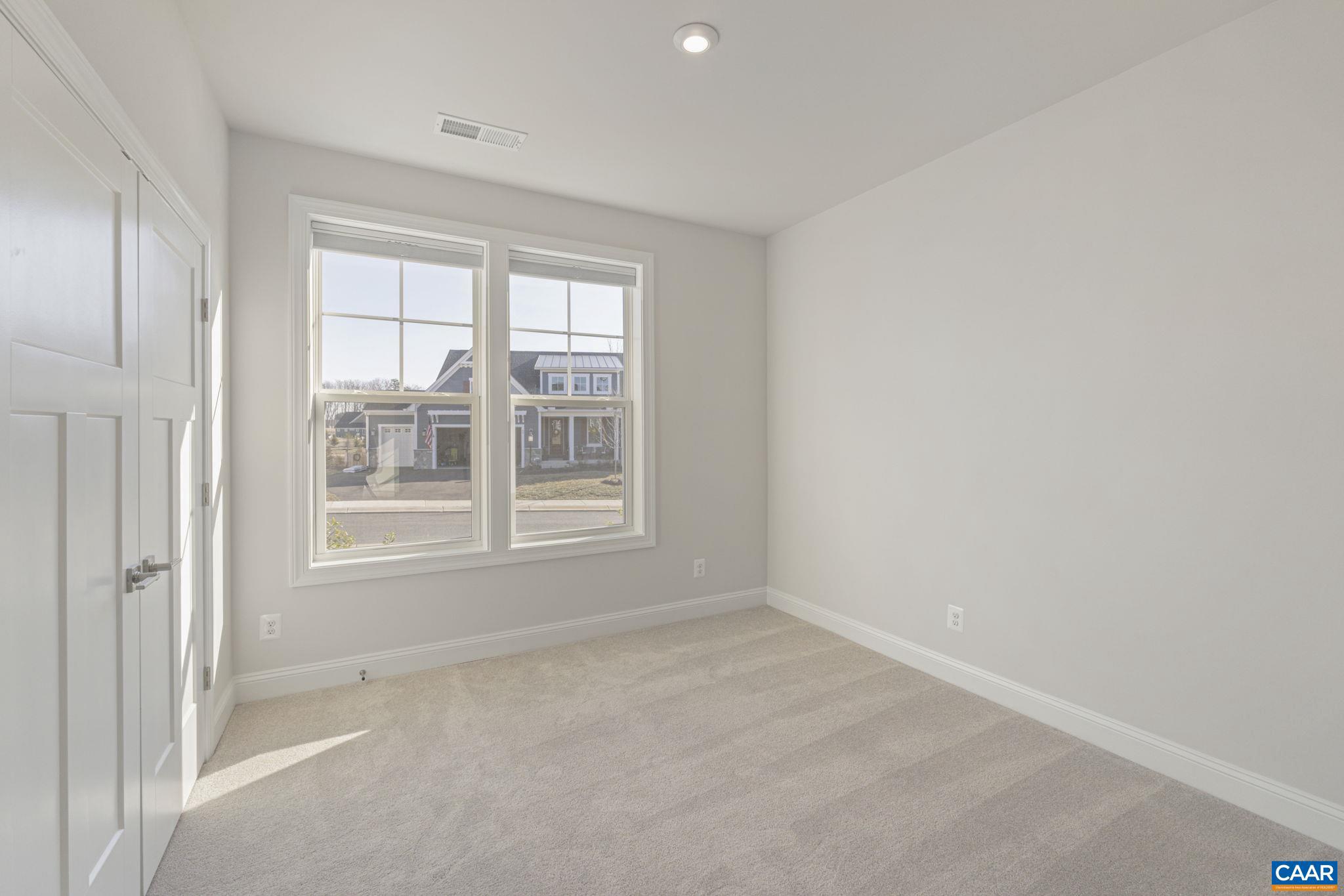 SPRING CREEK - Residential