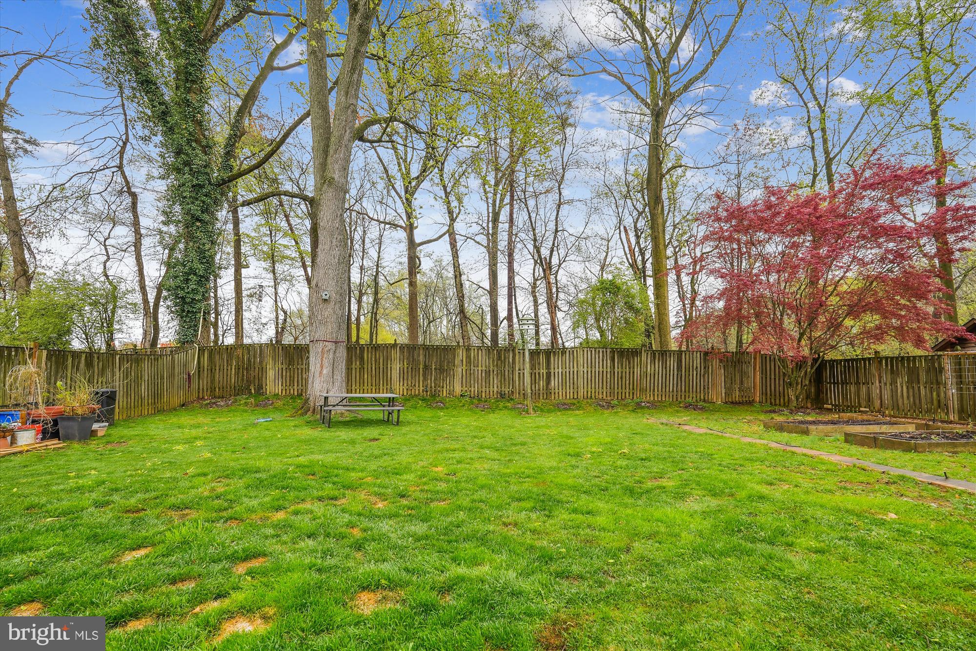 ENGLISH MANOR - Residential