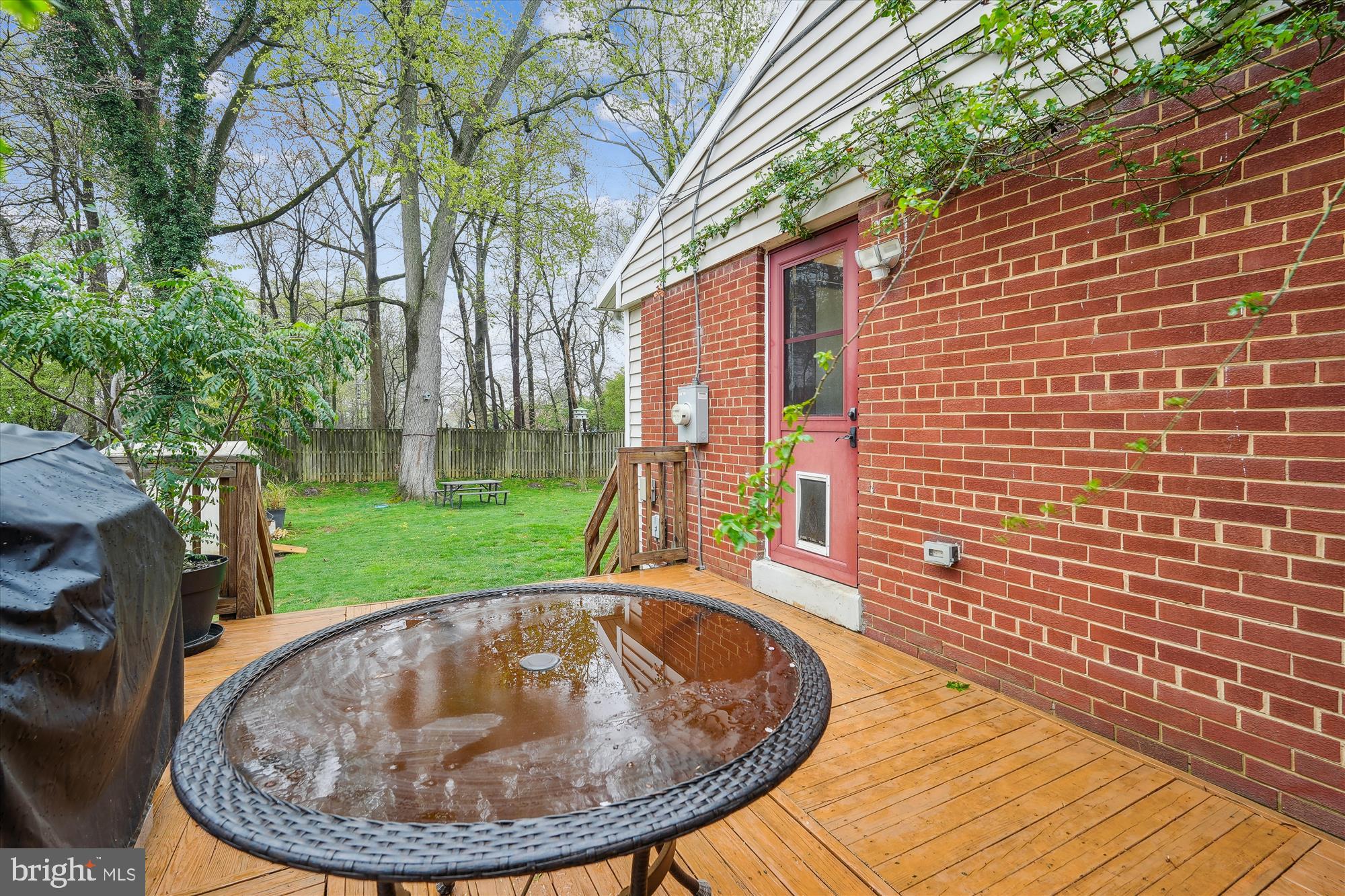 ENGLISH MANOR - Residential