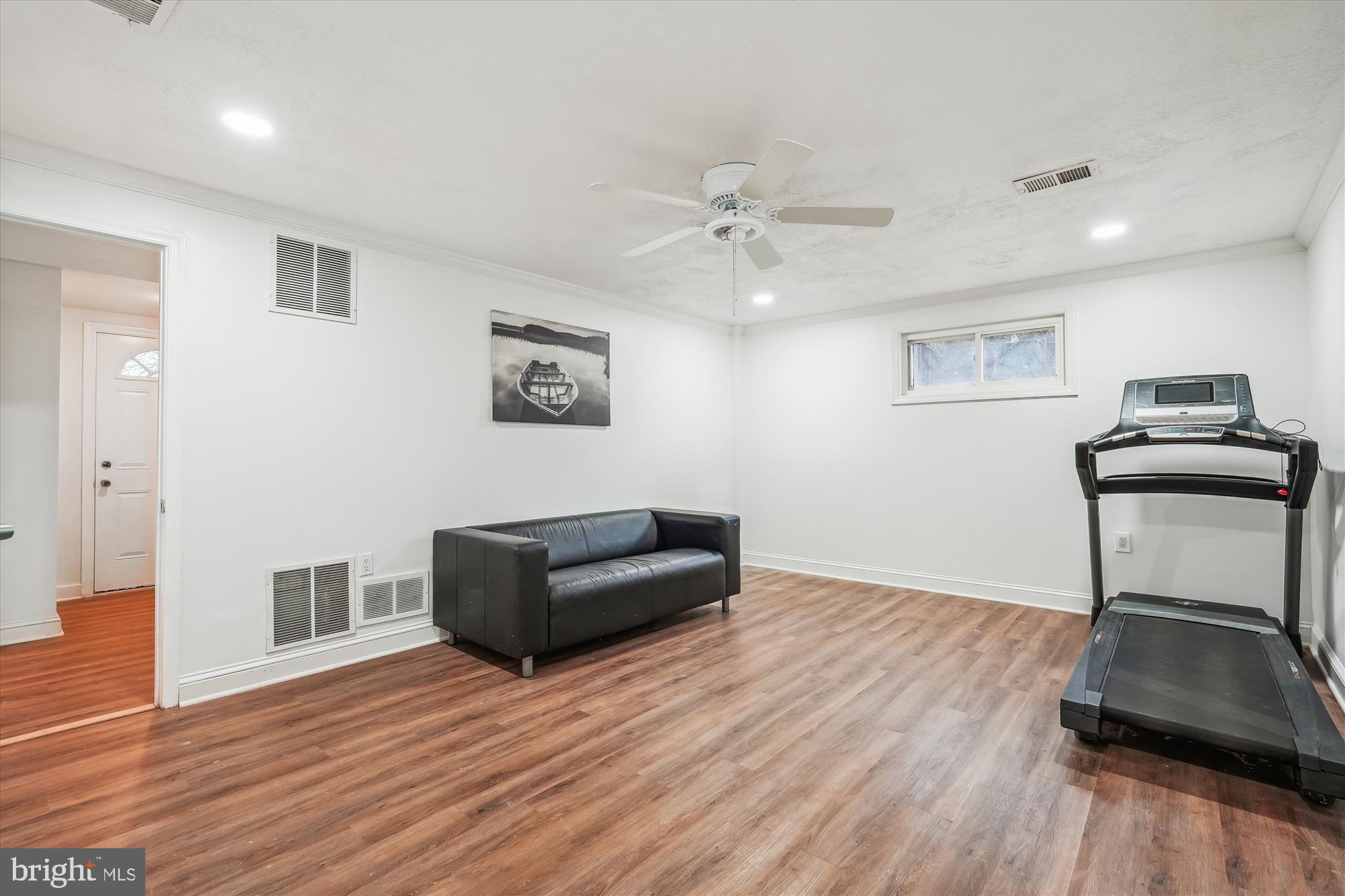 ENGLISH MANOR - Residential