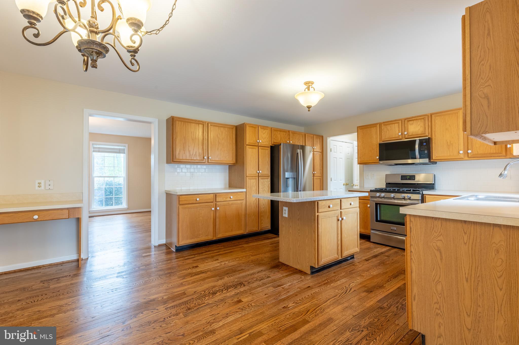 MIDDLE RUN CROSSIN - Residential