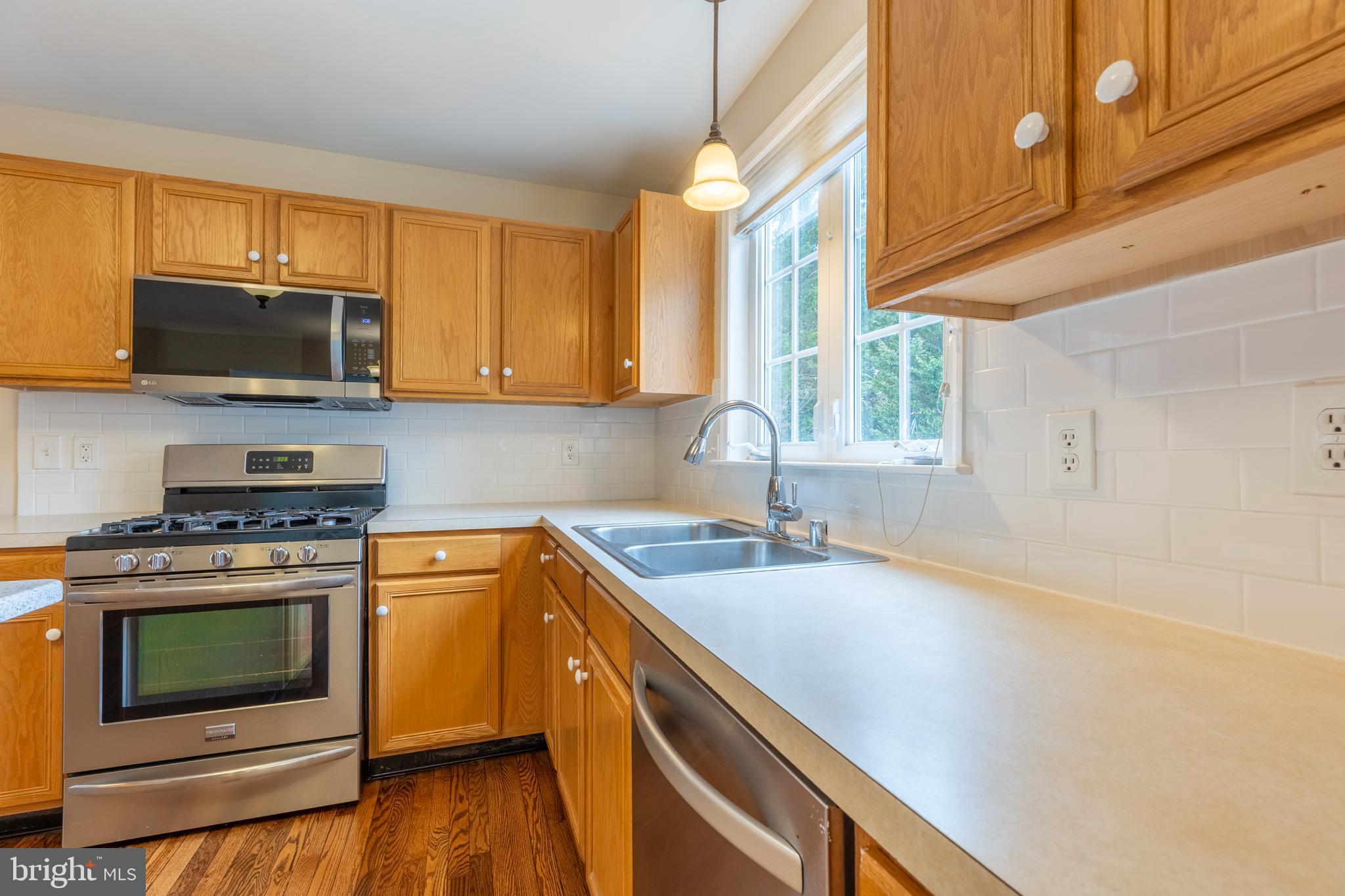 MIDDLE RUN CROSSIN - Residential