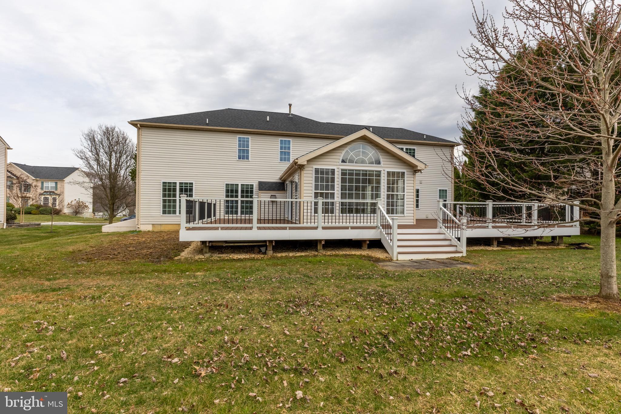 MIDDLE RUN CROSSIN - Residential