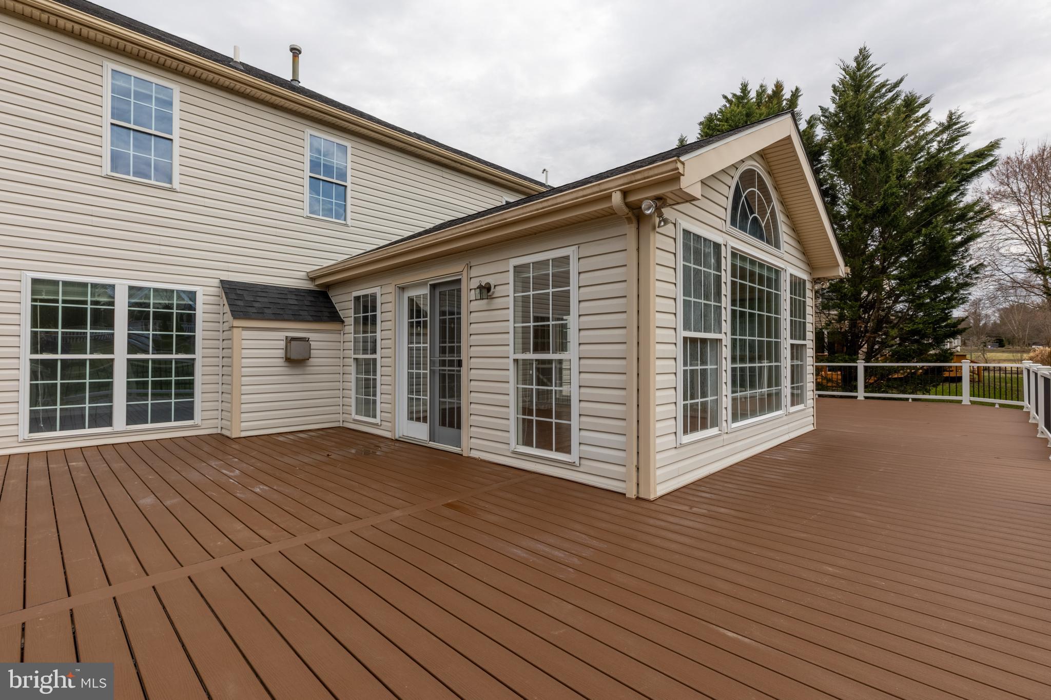 MIDDLE RUN CROSSIN - Residential