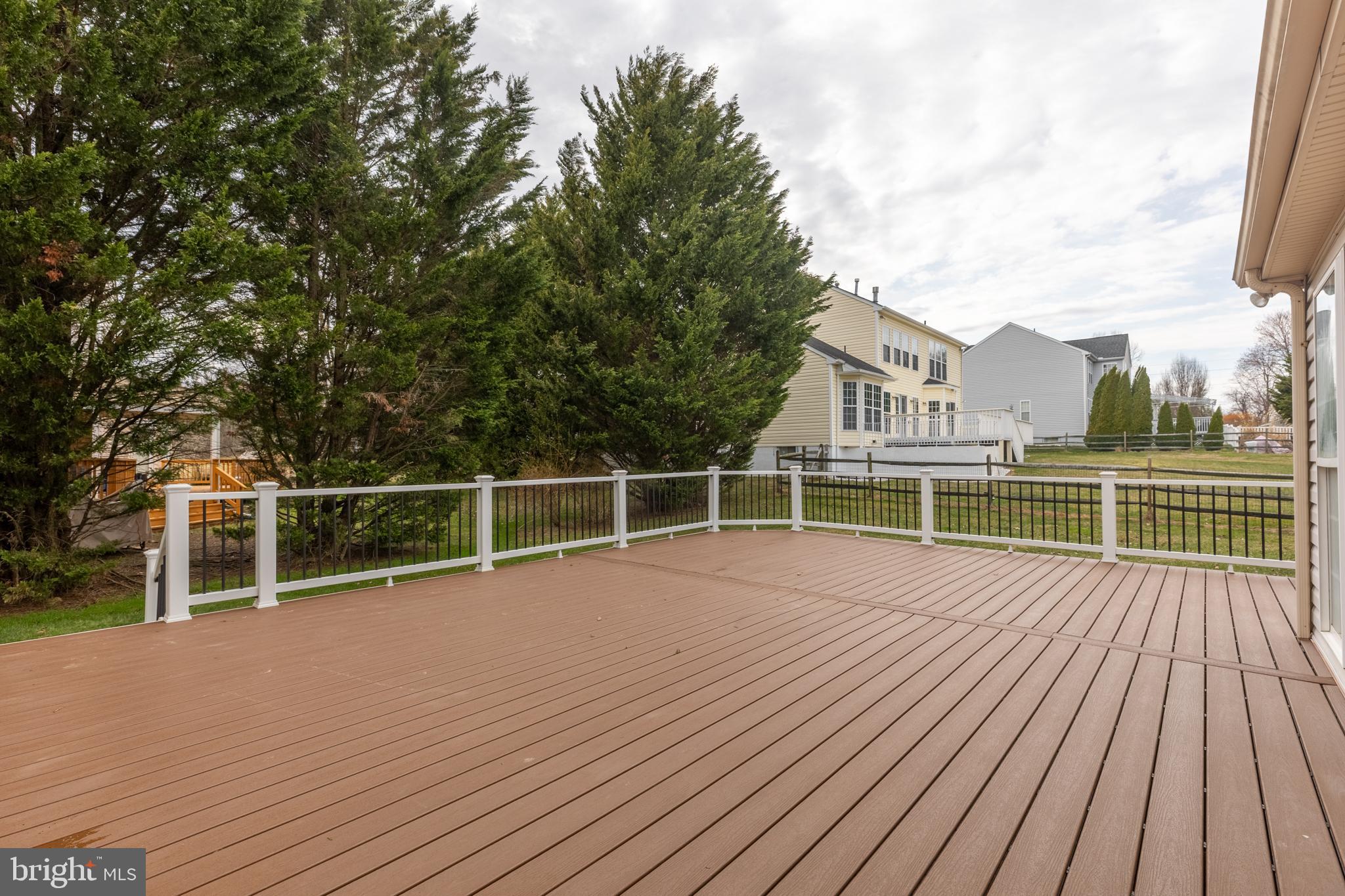 MIDDLE RUN CROSSIN - Residential