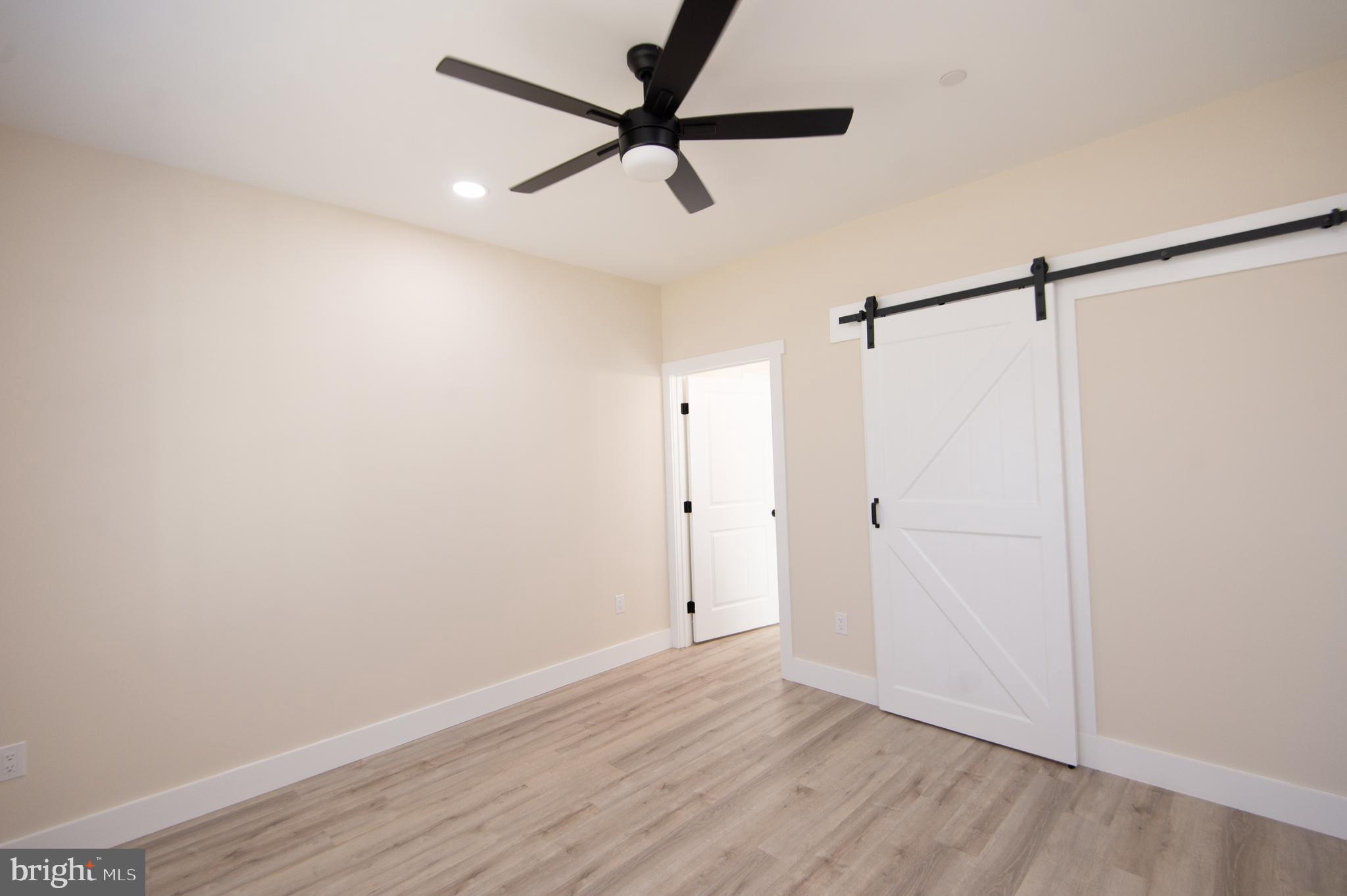 SECRETARY - Residential