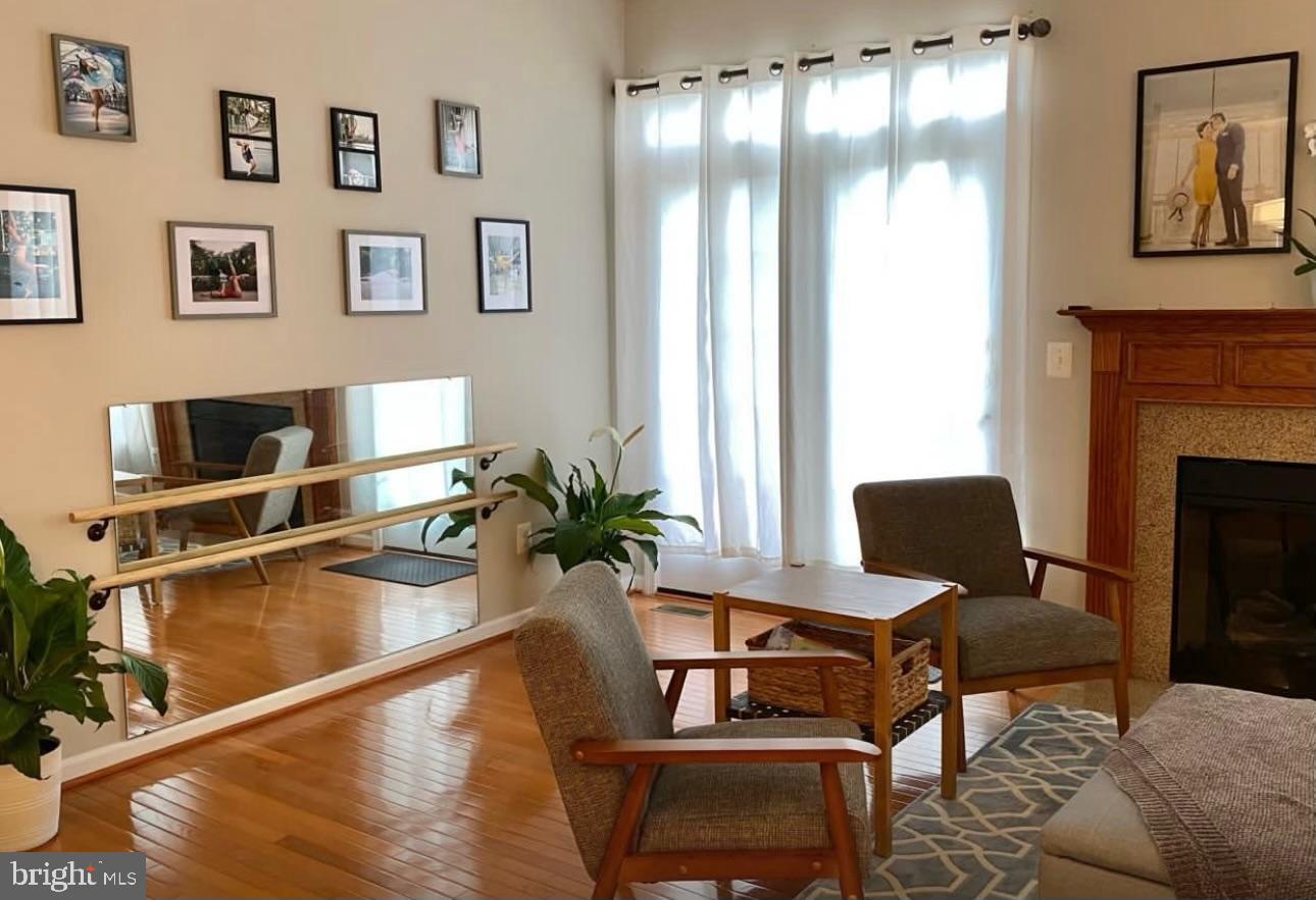 WINDMILL CROSSING - Residential Lease