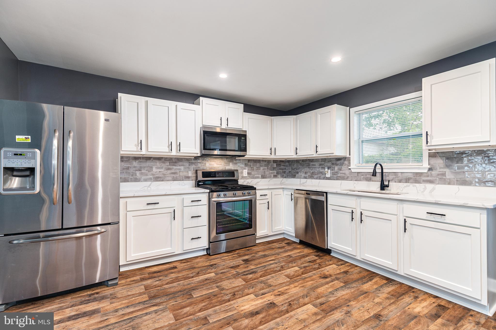 ABINGDON ESTATES - Residential