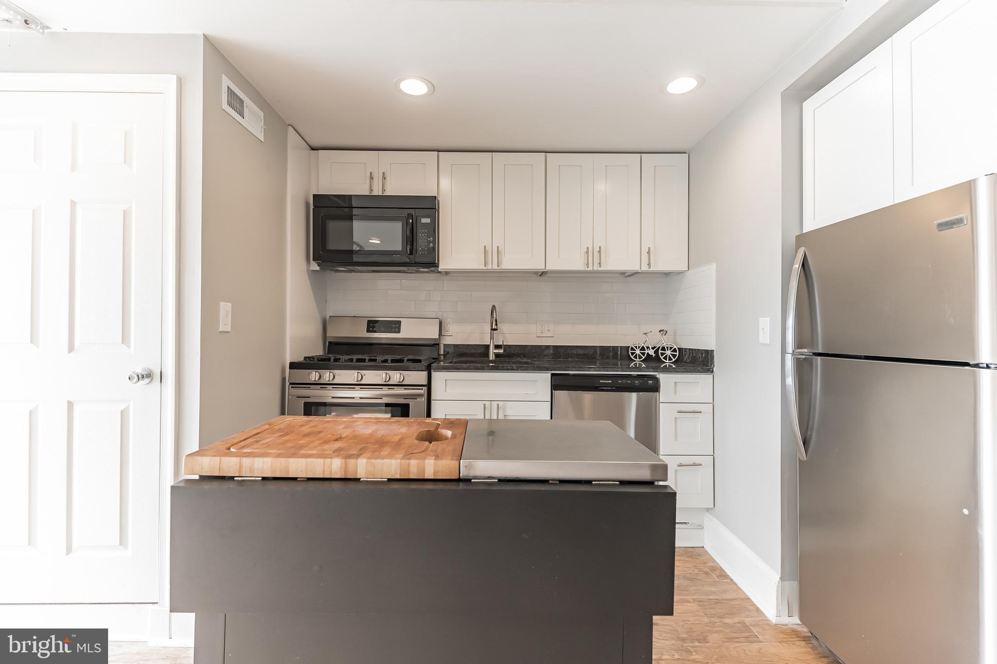 OLD CITY - Residential Income