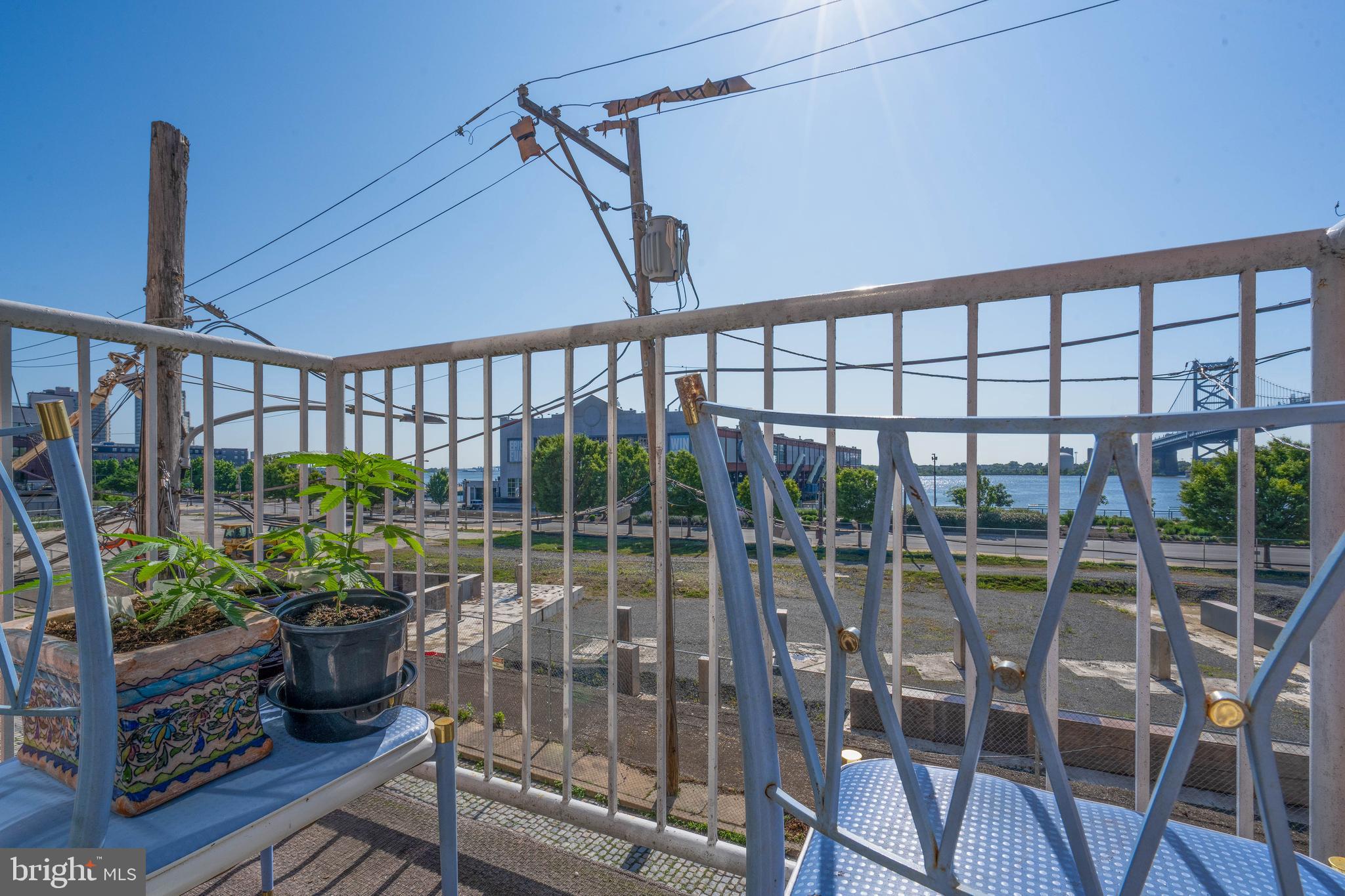 OLD CITY - Residential Income