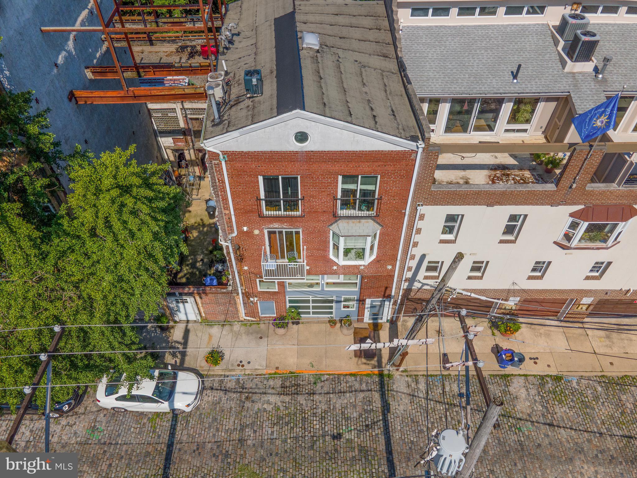 OLD CITY - Residential Income