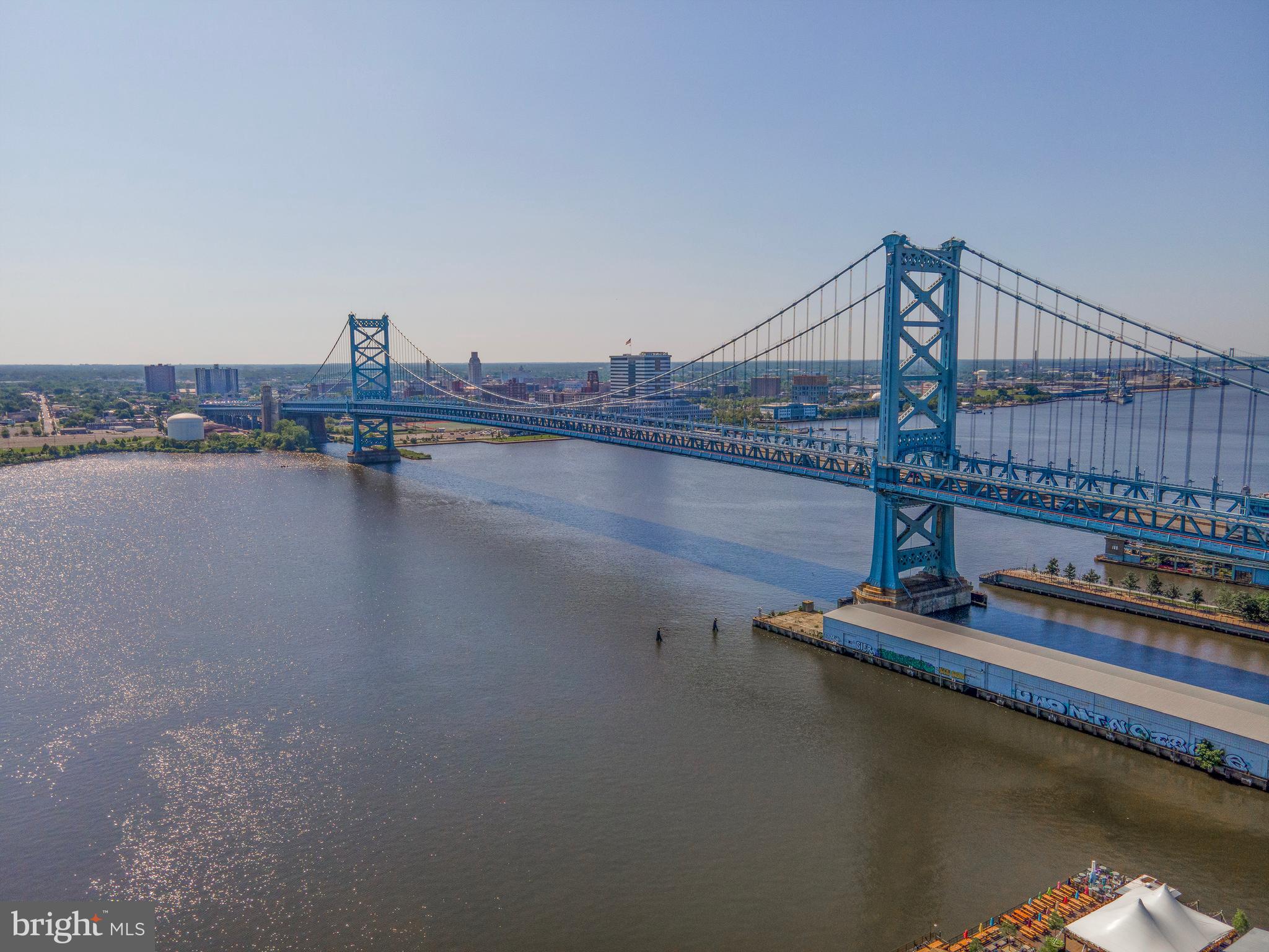 OLD CITY - Residential Income