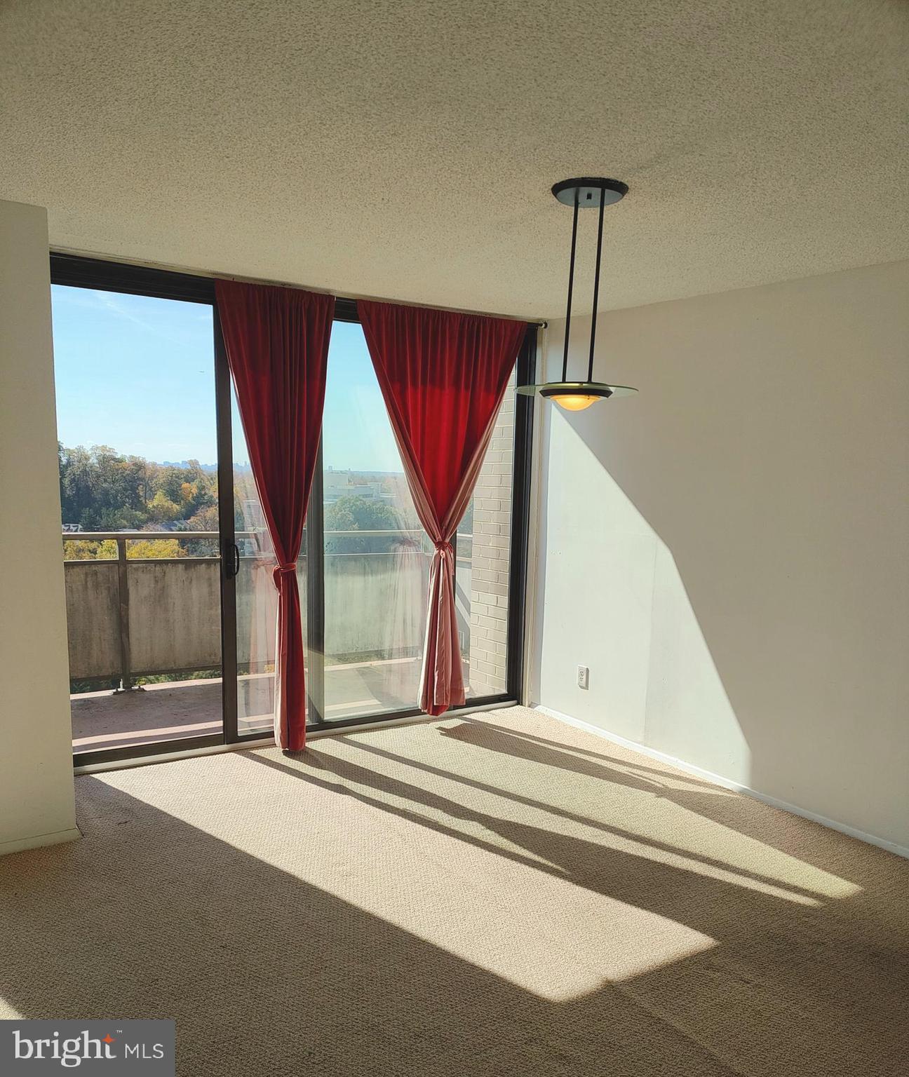 PROMENADE TOWERS - Residential Lease