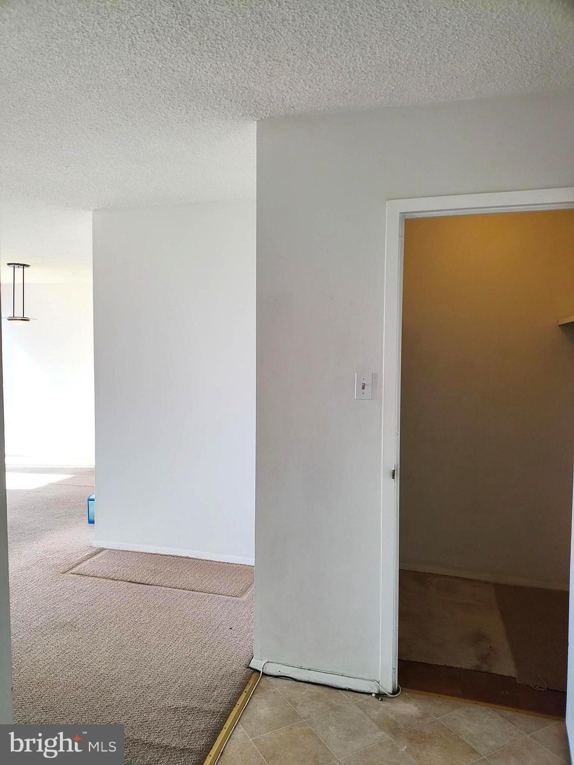 PROMENADE TOWERS - Residential Lease