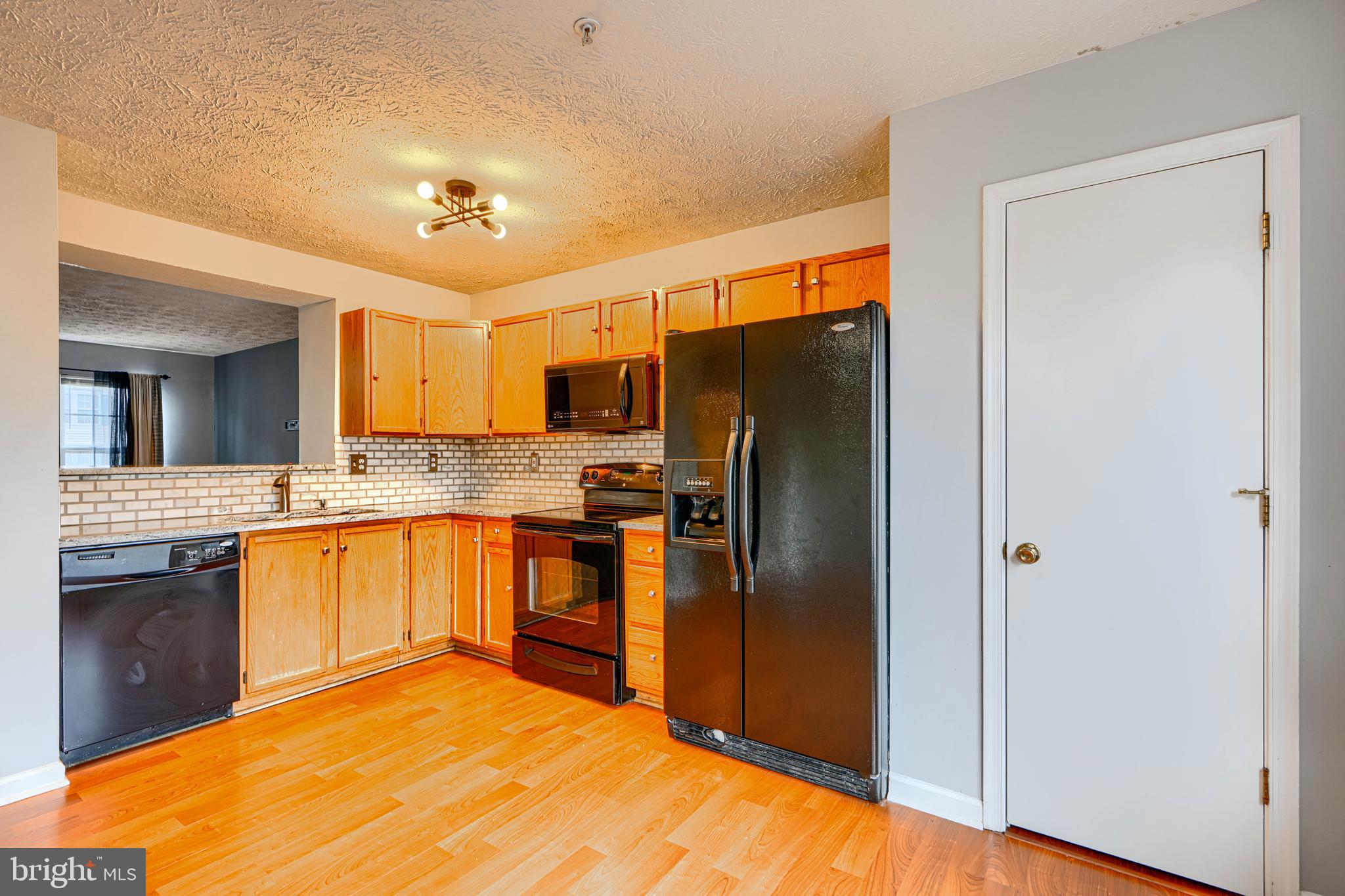 SUMMER WOODS - Residential