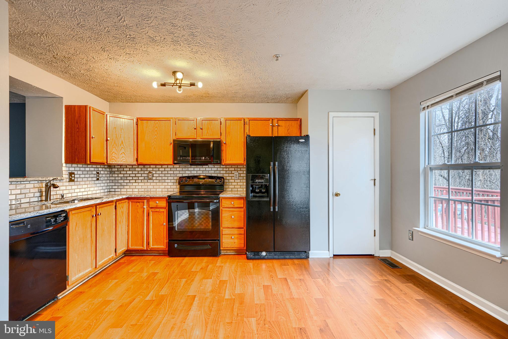 SUMMER WOODS - Residential