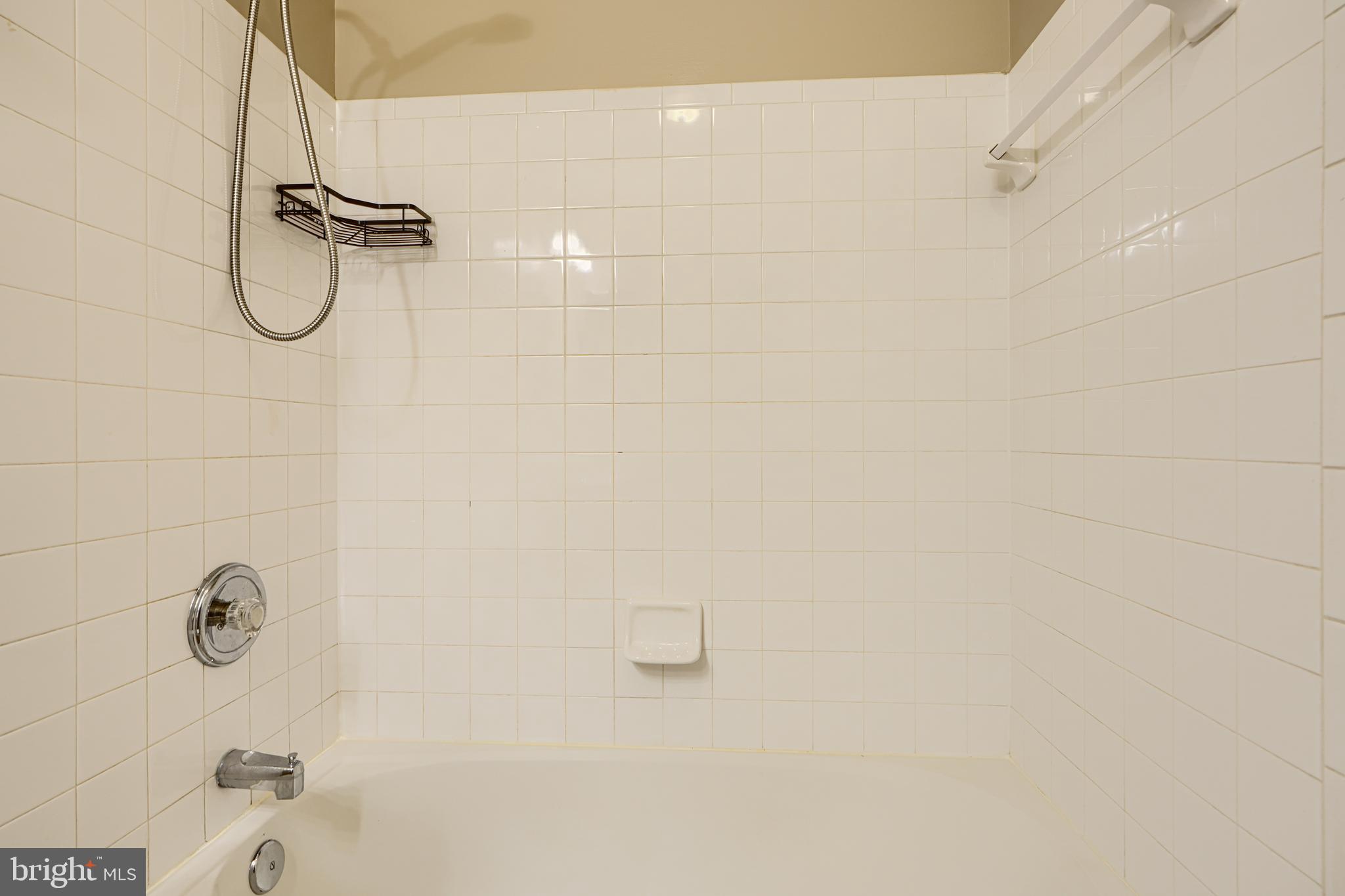 SUMMER WOODS - Residential