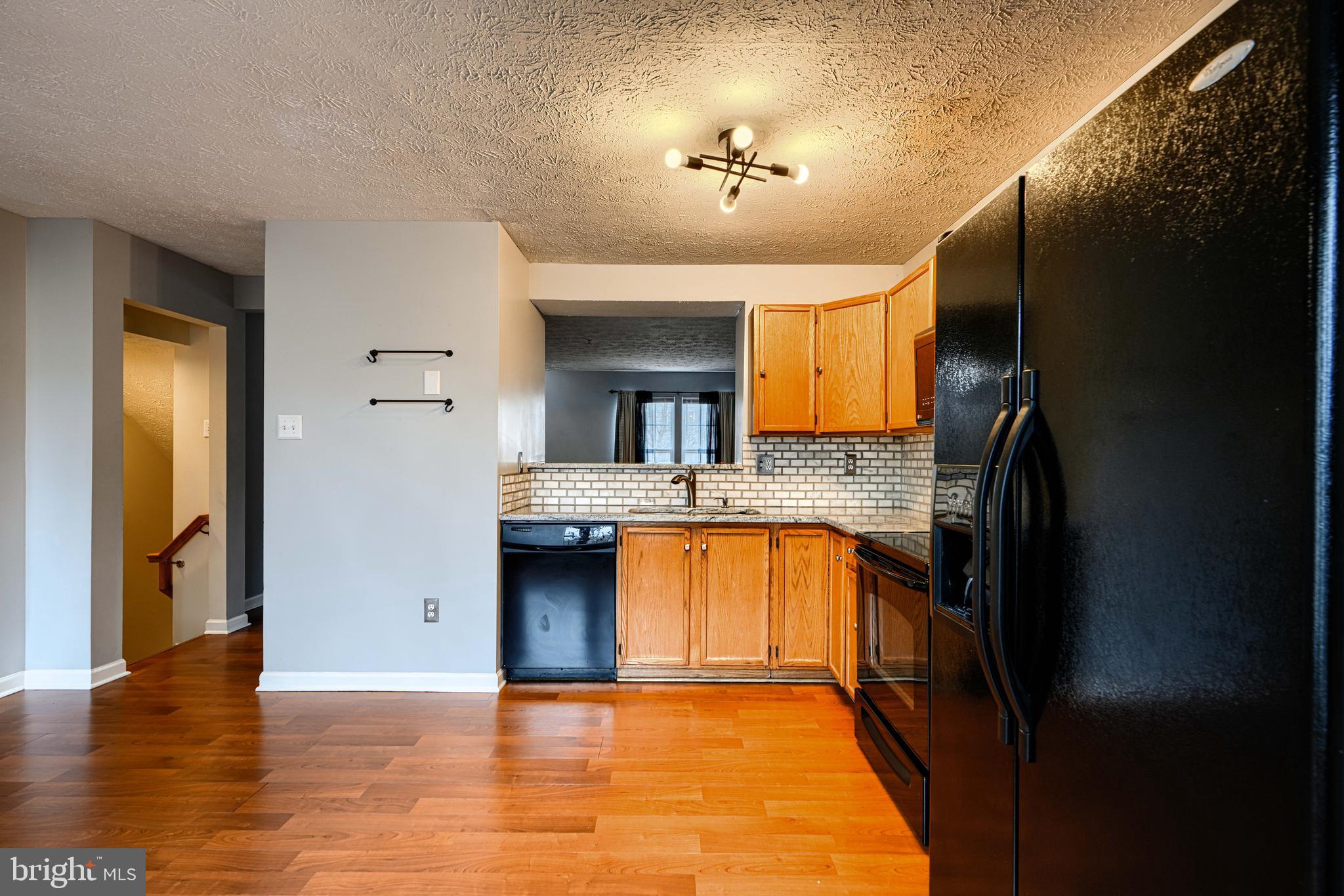 SUMMER WOODS - Residential