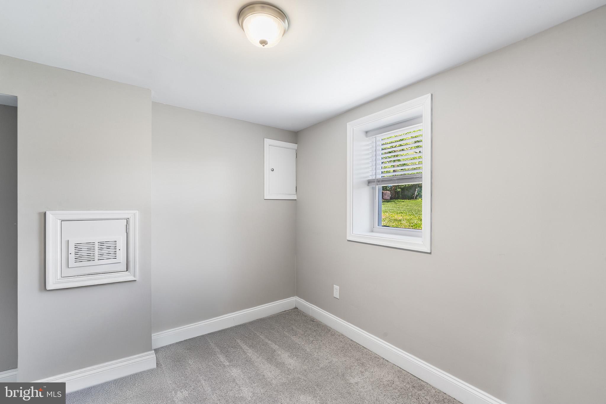 CHATSWORTH GROVE - Residential