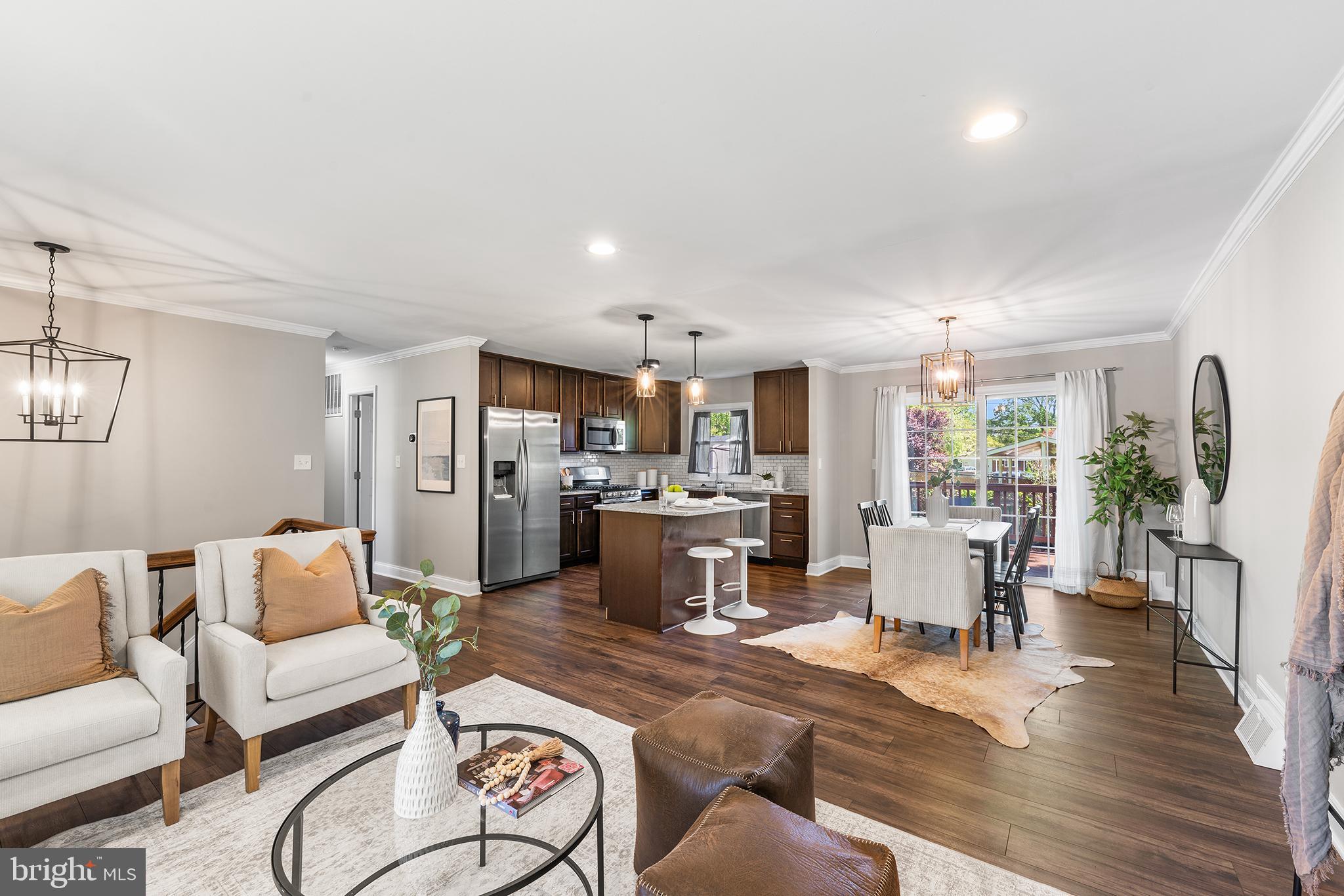 CHATSWORTH GROVE - Residential