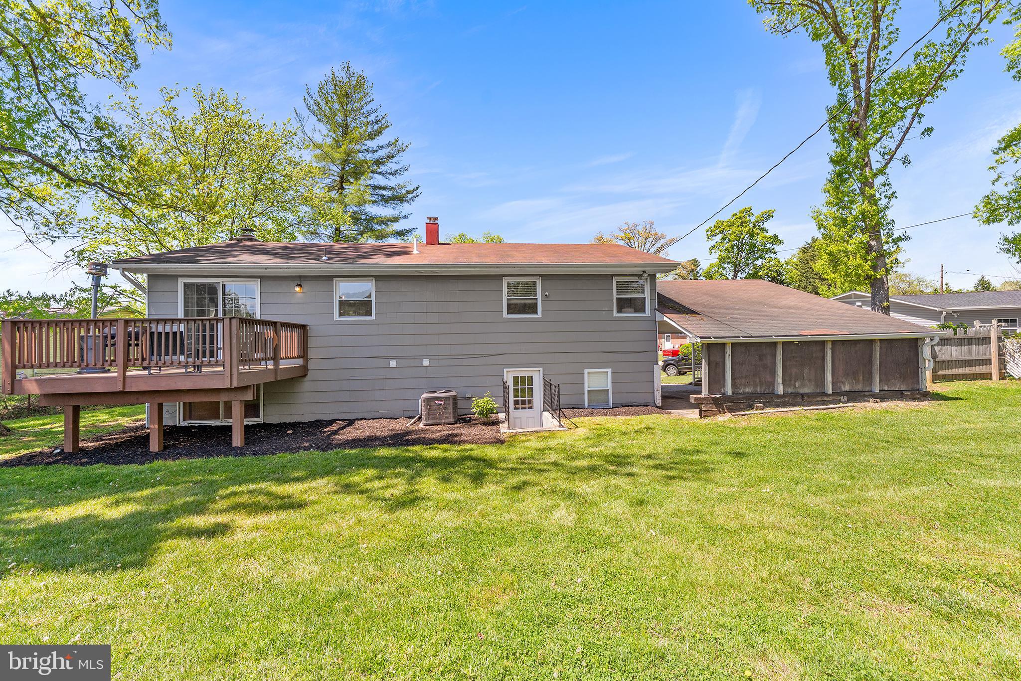 CHATSWORTH GROVE - Residential