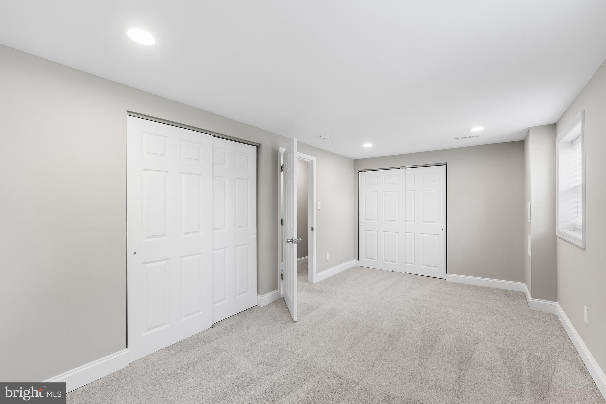 CHATSWORTH GROVE - Residential