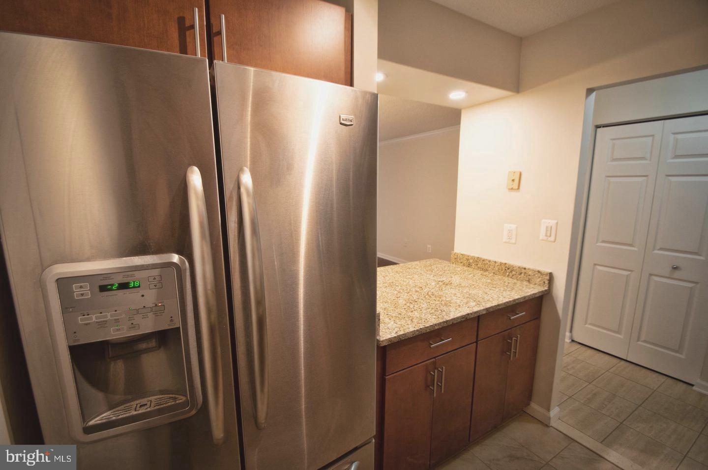 ENCORE OF MCLEAN - Residential Lease