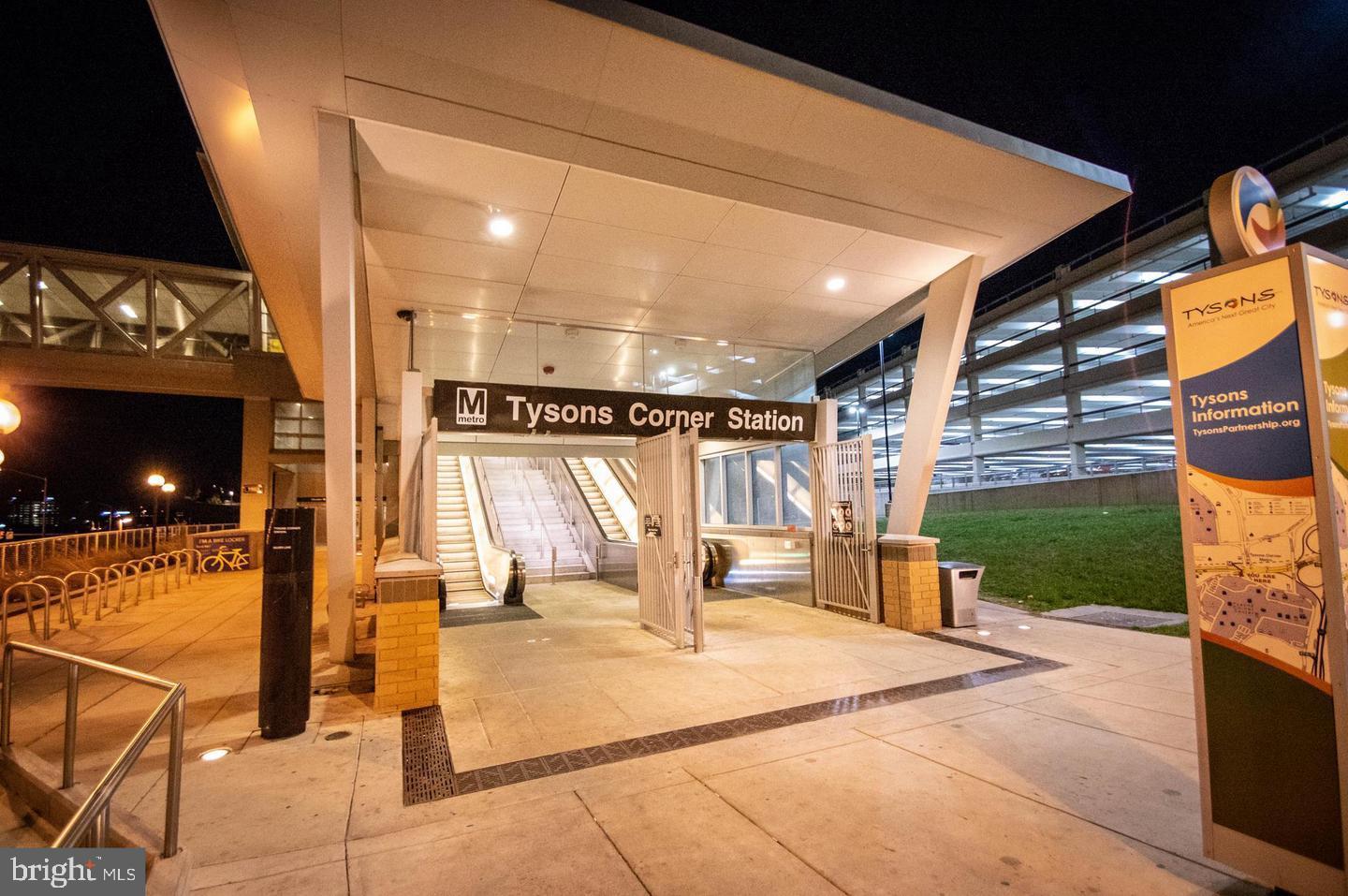 ENCORE OF MCLEAN - Residential Lease