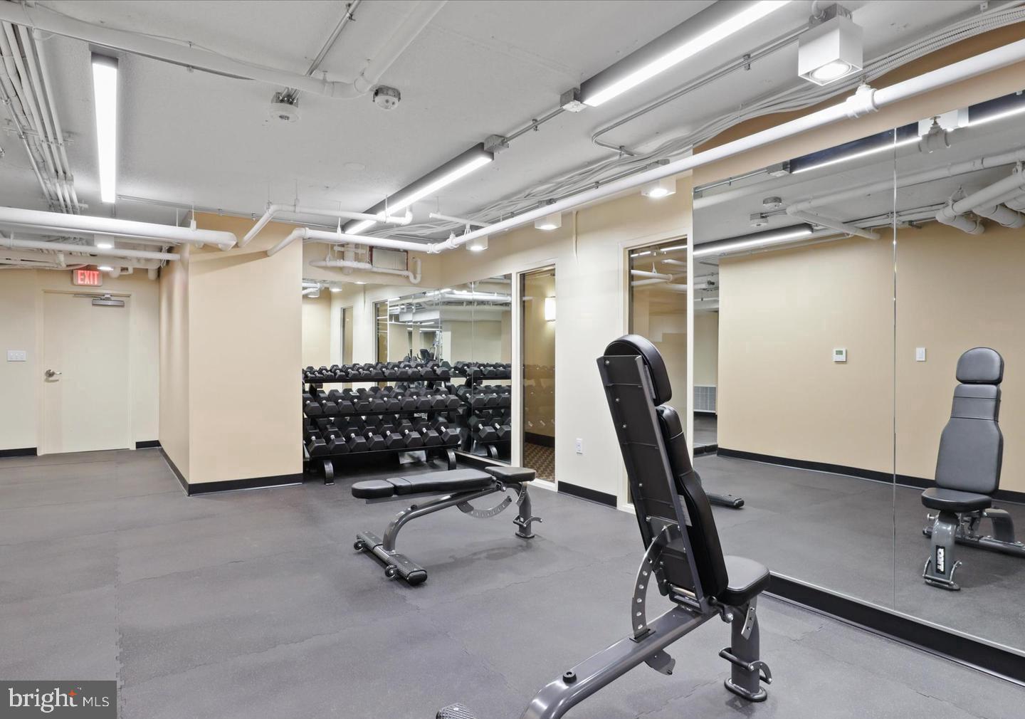 ENCORE OF MCLEAN - Residential Lease