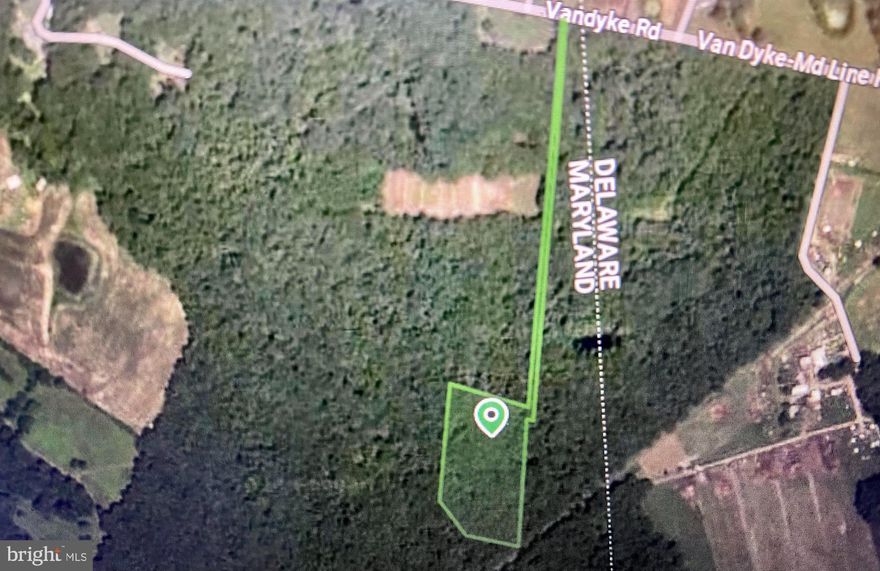 Wooded 5.43-acre lot in Golts - A short distance to Middletown DE. This lot has been approved for a mount system. For any additional information, please call Kent County Planning and Zoning.