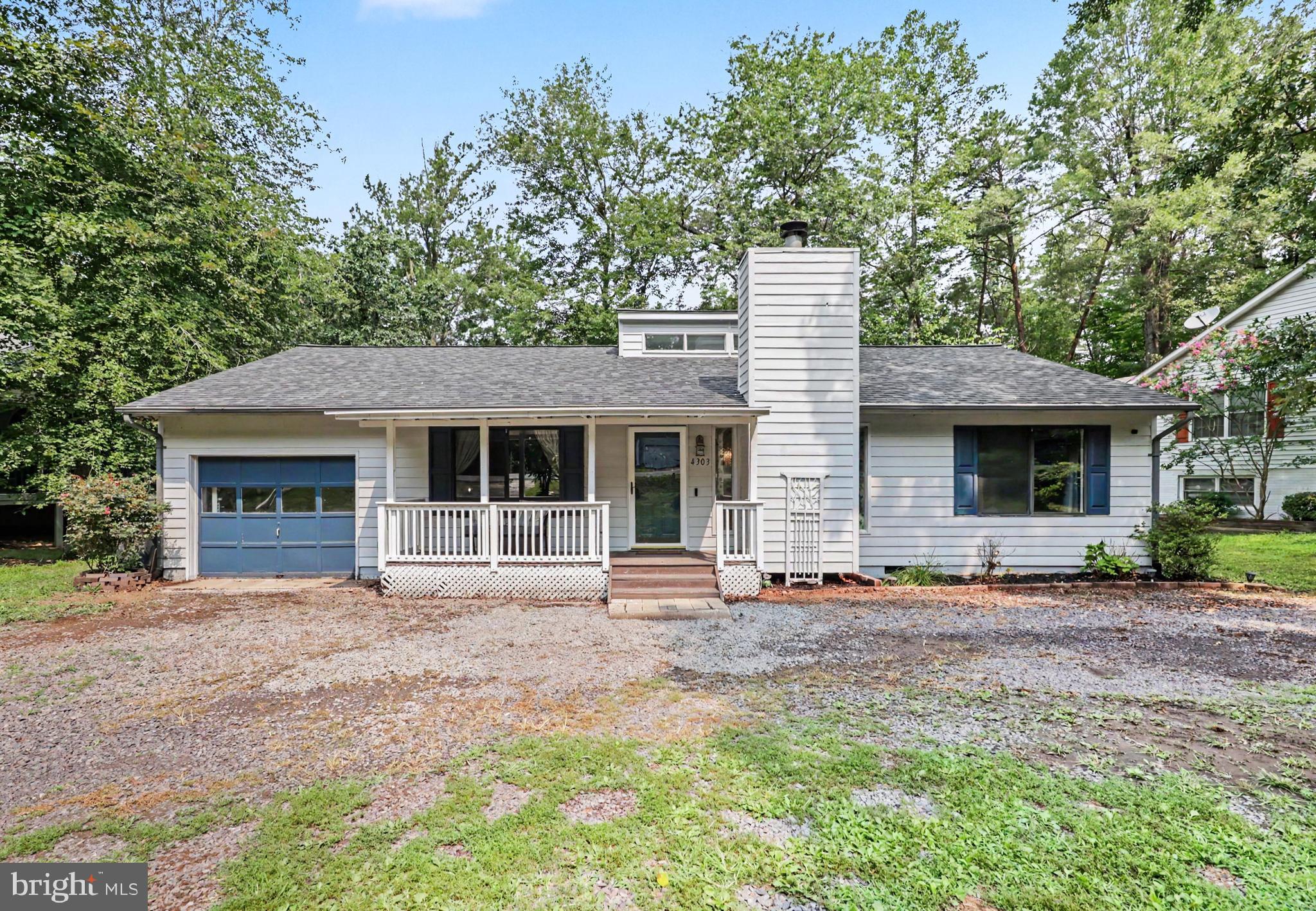4303 LAKEVIEW PARKWAY