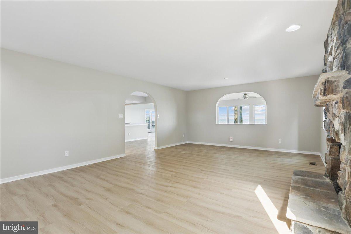 BAY CITY - Residential
