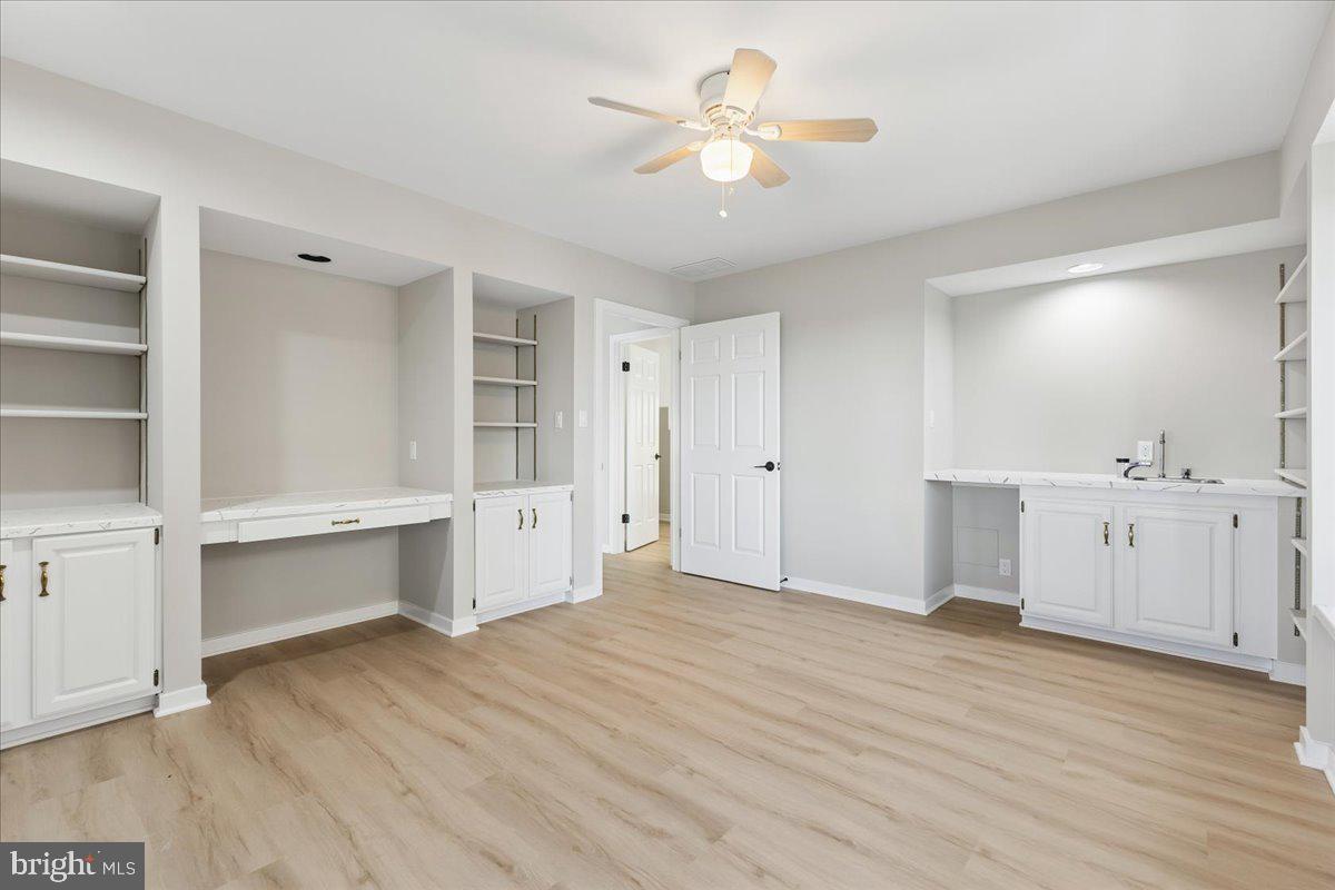 BAY CITY - Residential