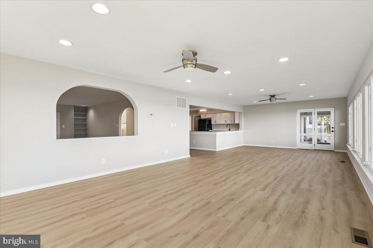BAY CITY - Residential