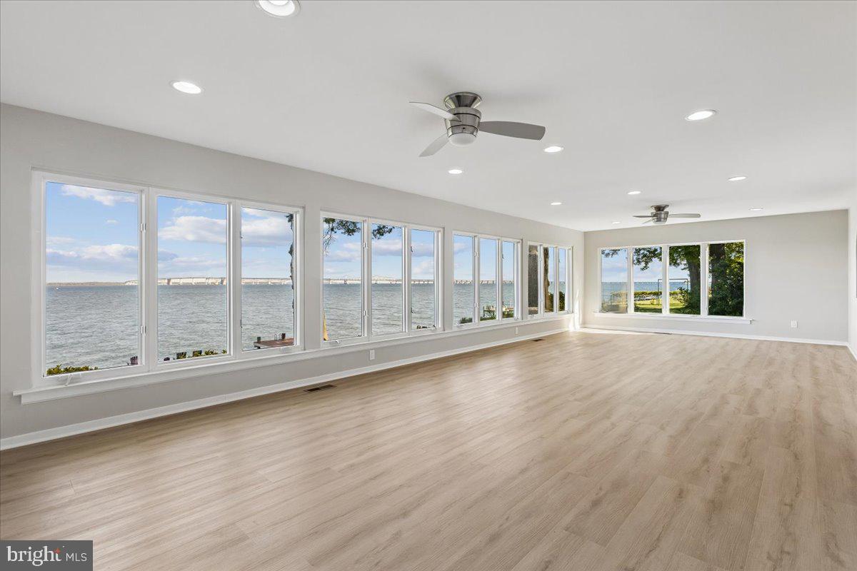 BAY CITY - Residential