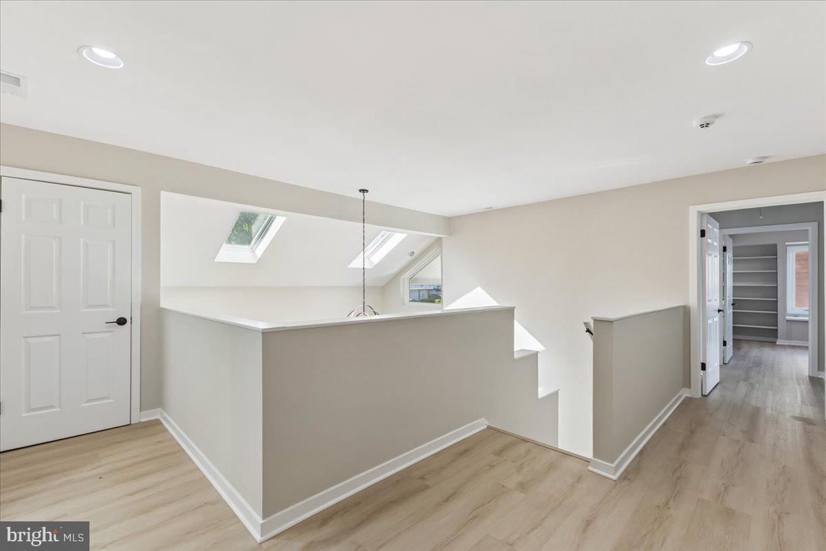 BAY CITY - Residential
