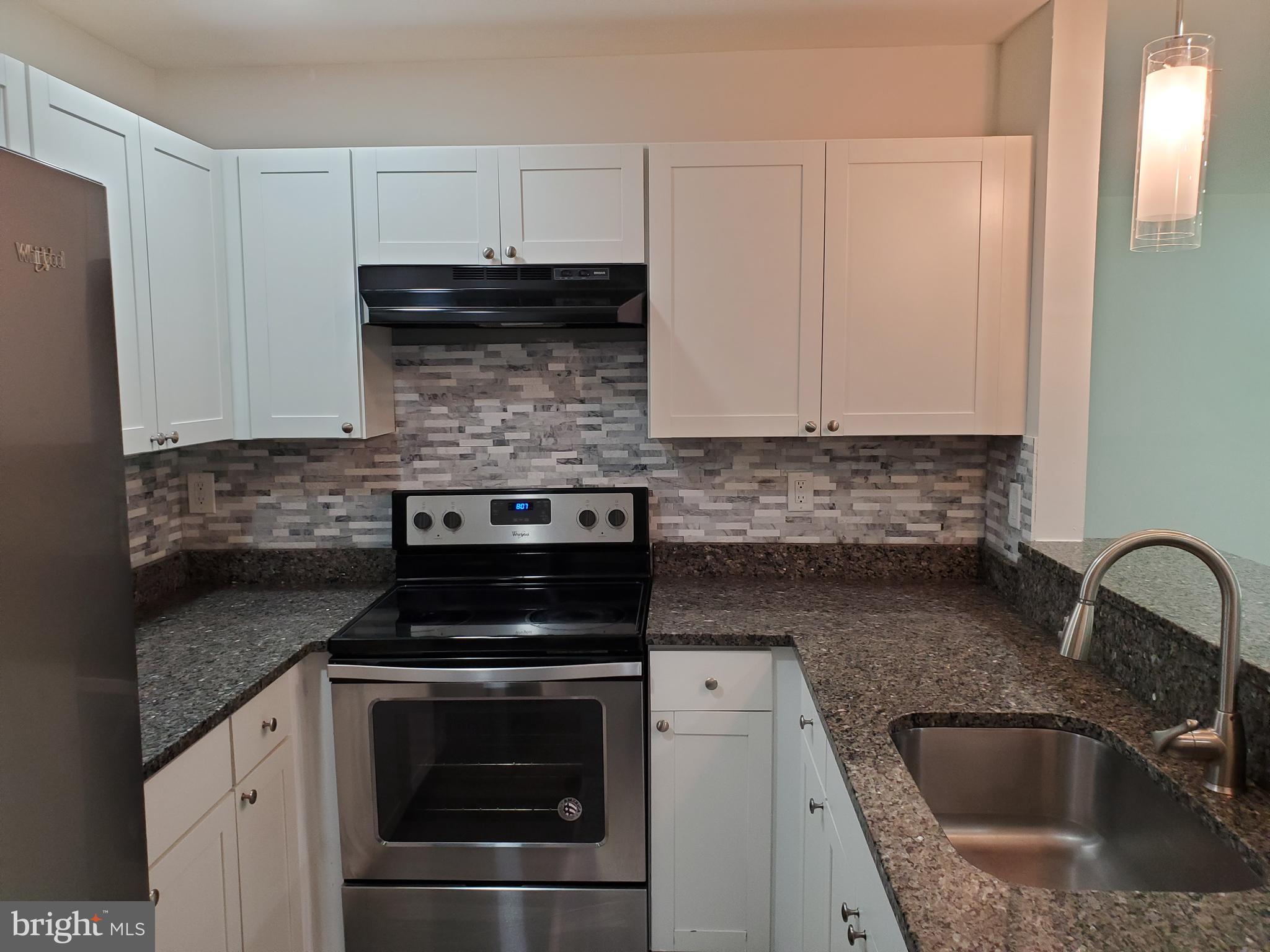 OAK LEAF VILLAS - Residential