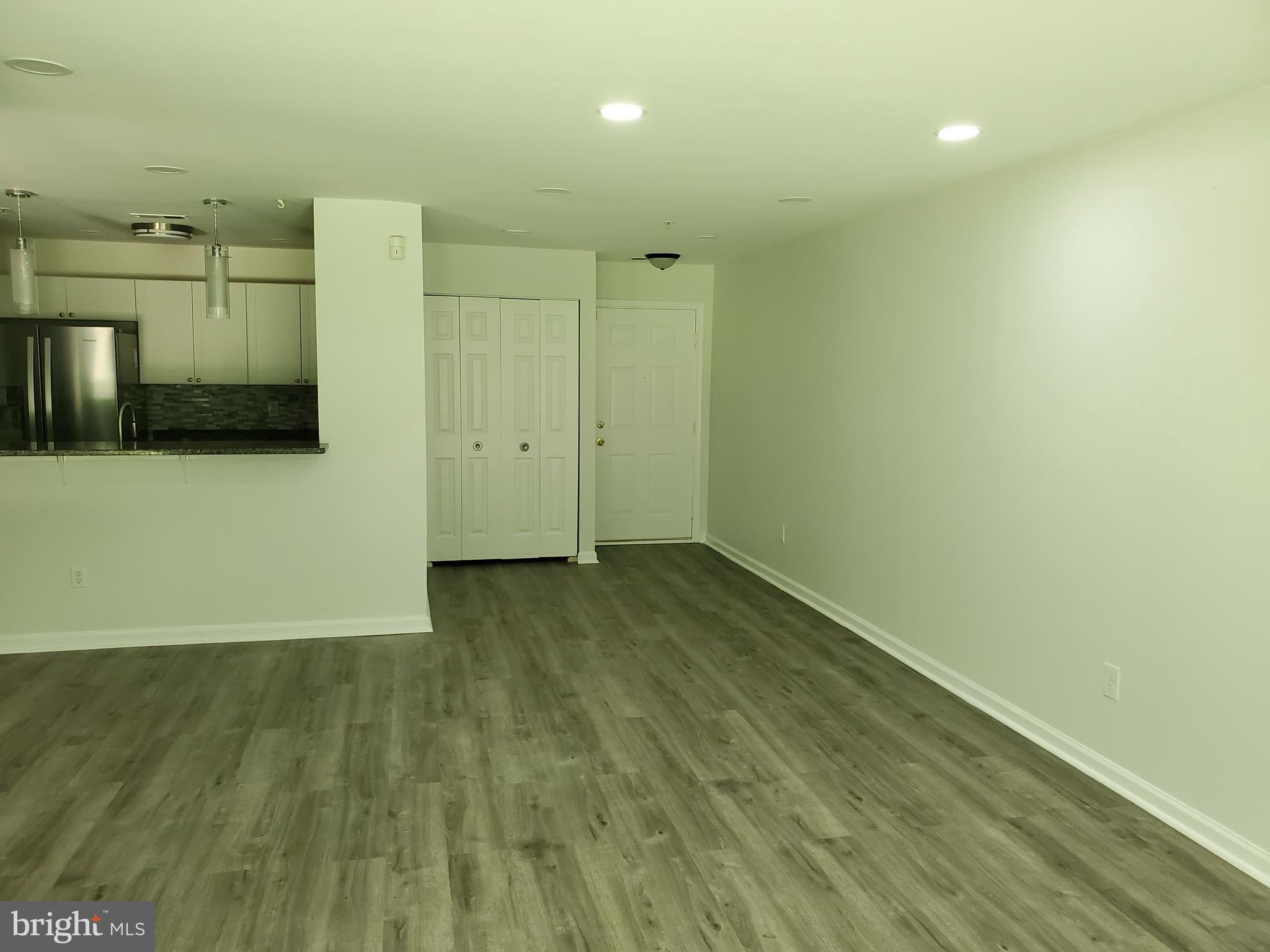 OAK LEAF VILLAS - Residential