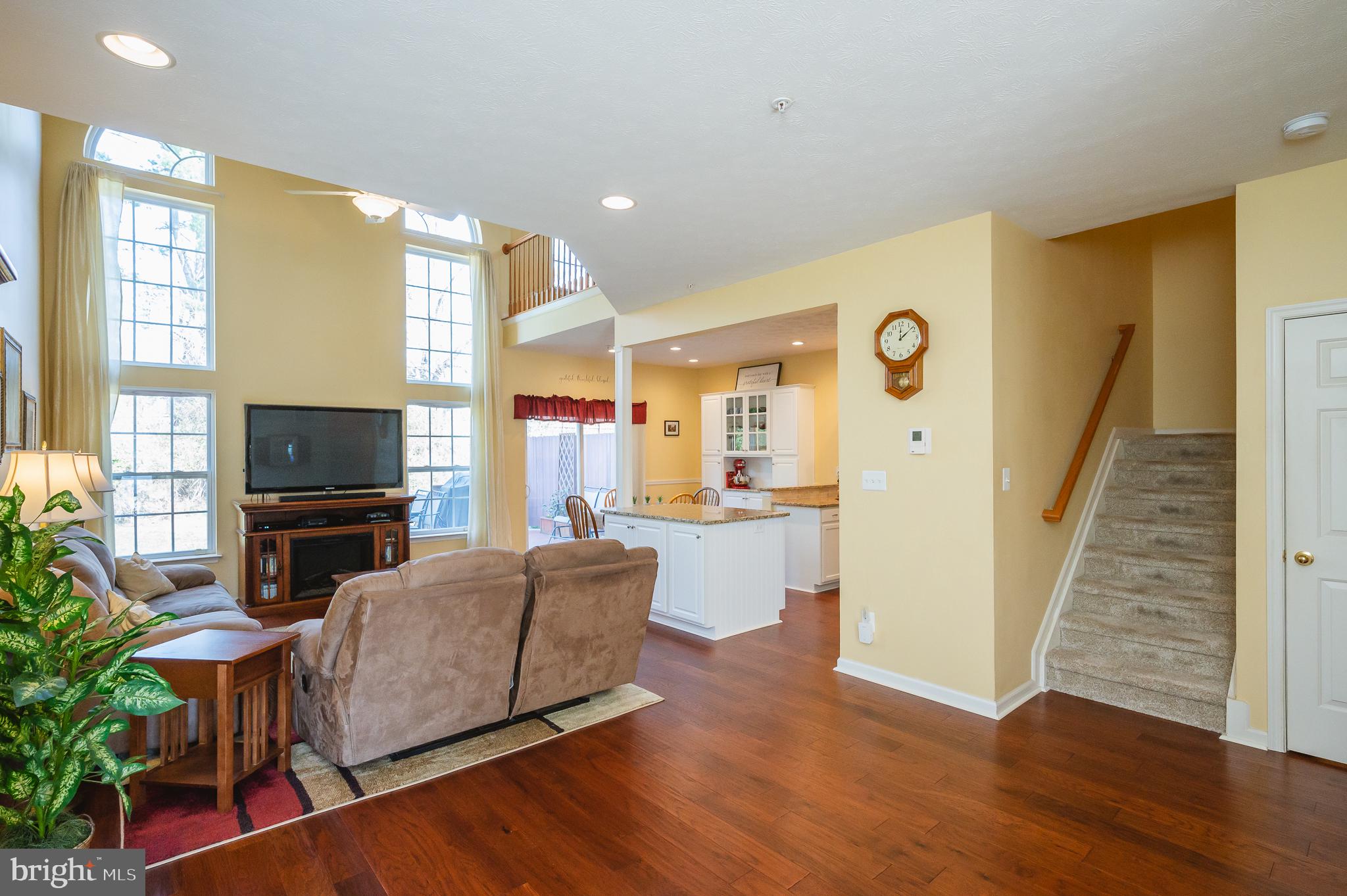 CYPRESS HILLS - Residential