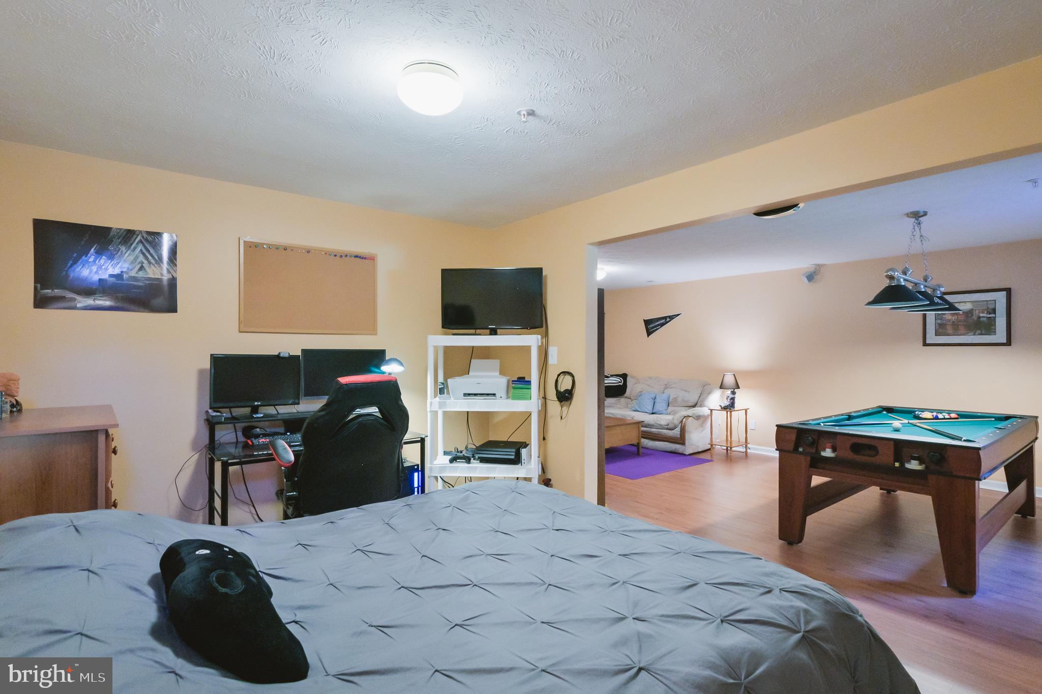 CYPRESS HILLS - Residential