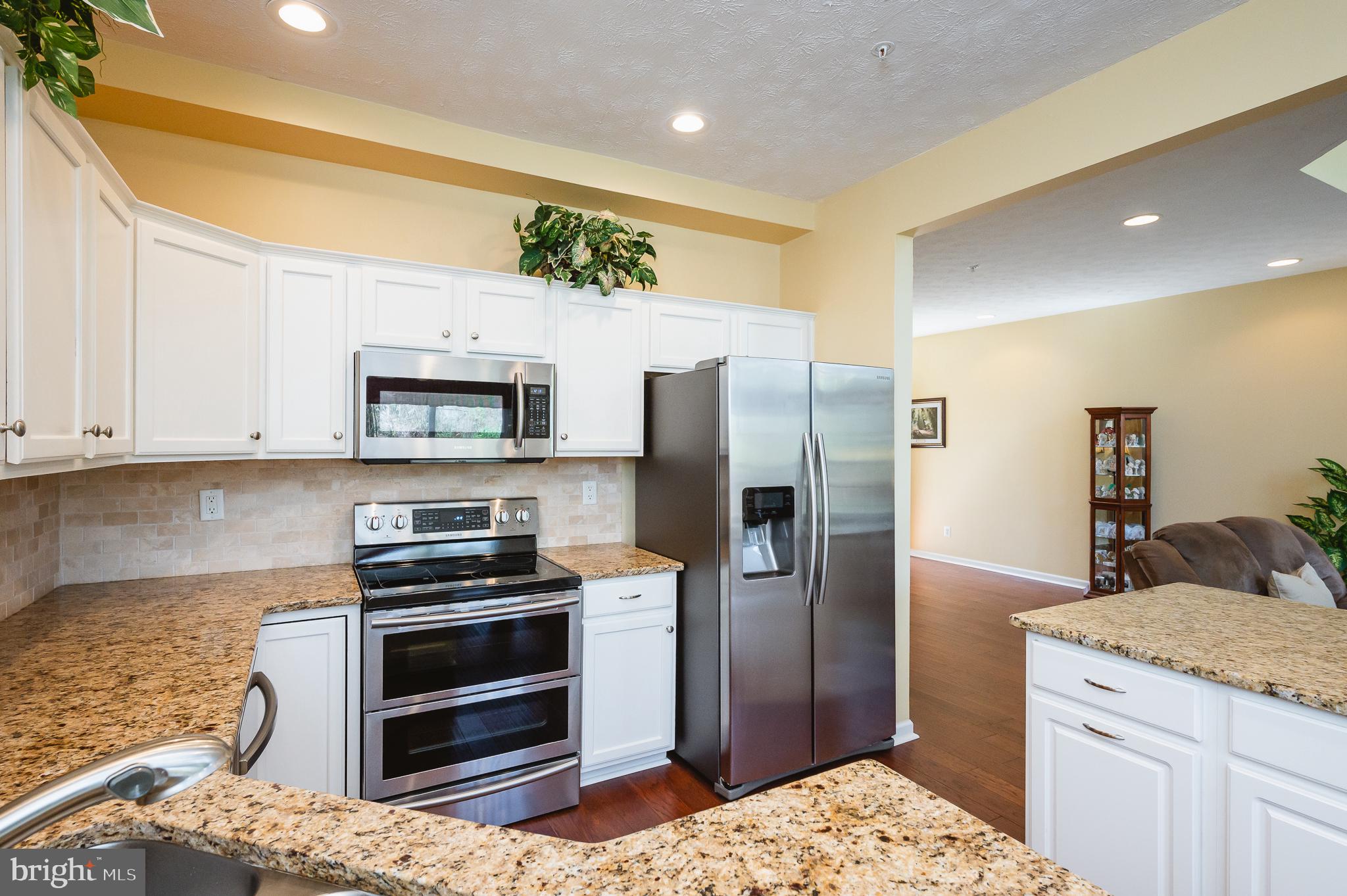 CYPRESS HILLS - Residential