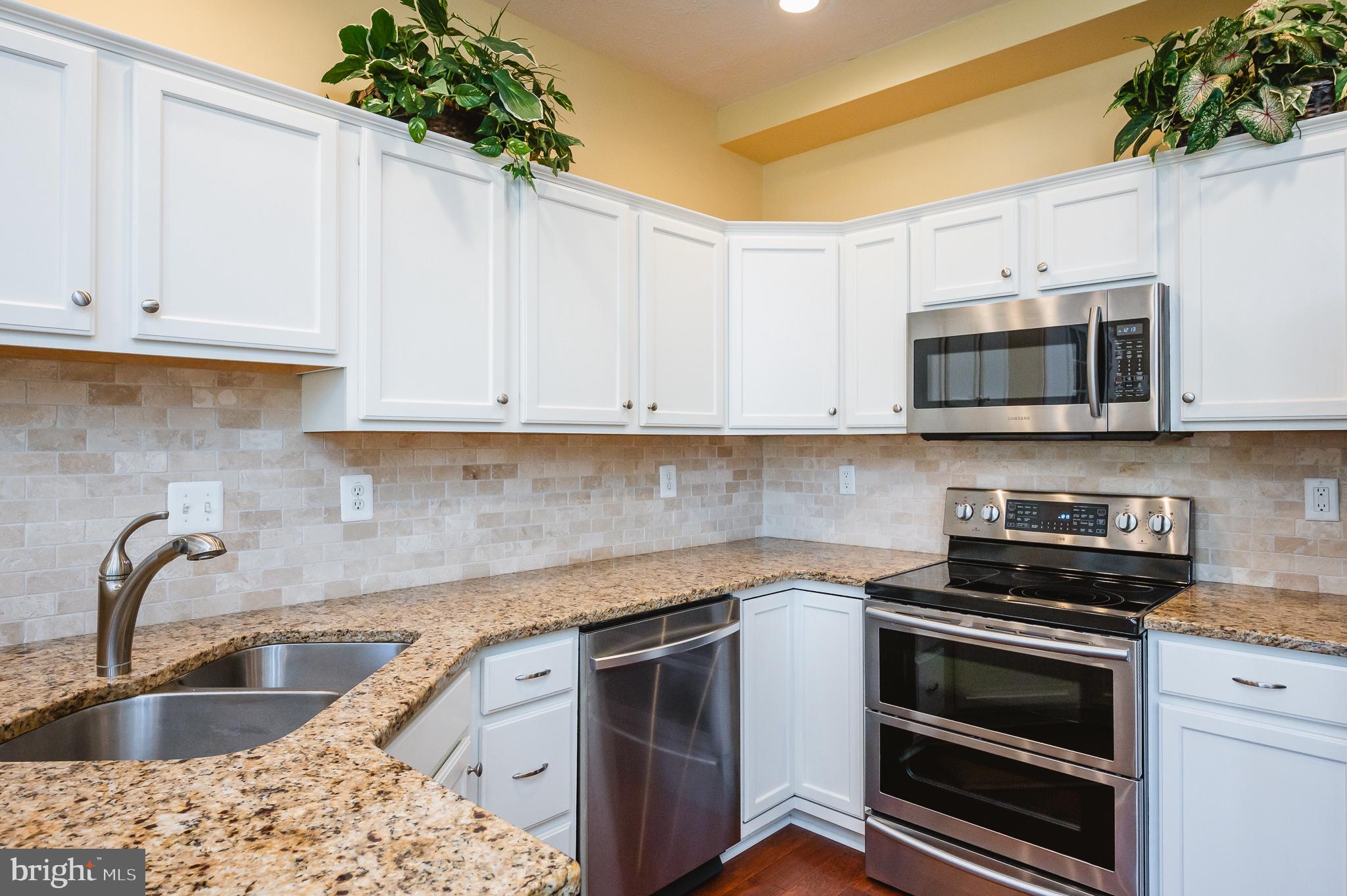 CYPRESS HILLS - Residential