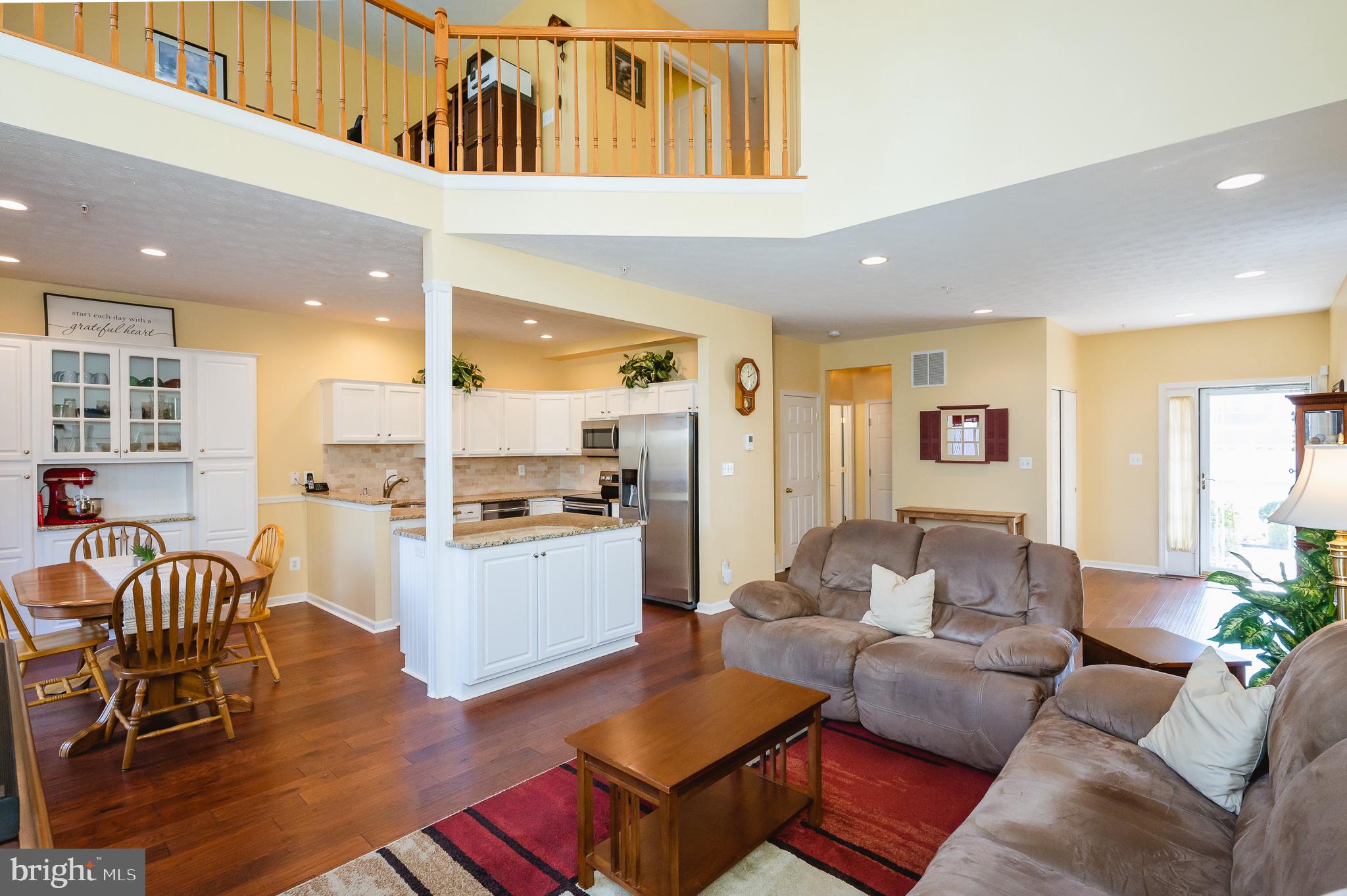 CYPRESS HILLS - Residential