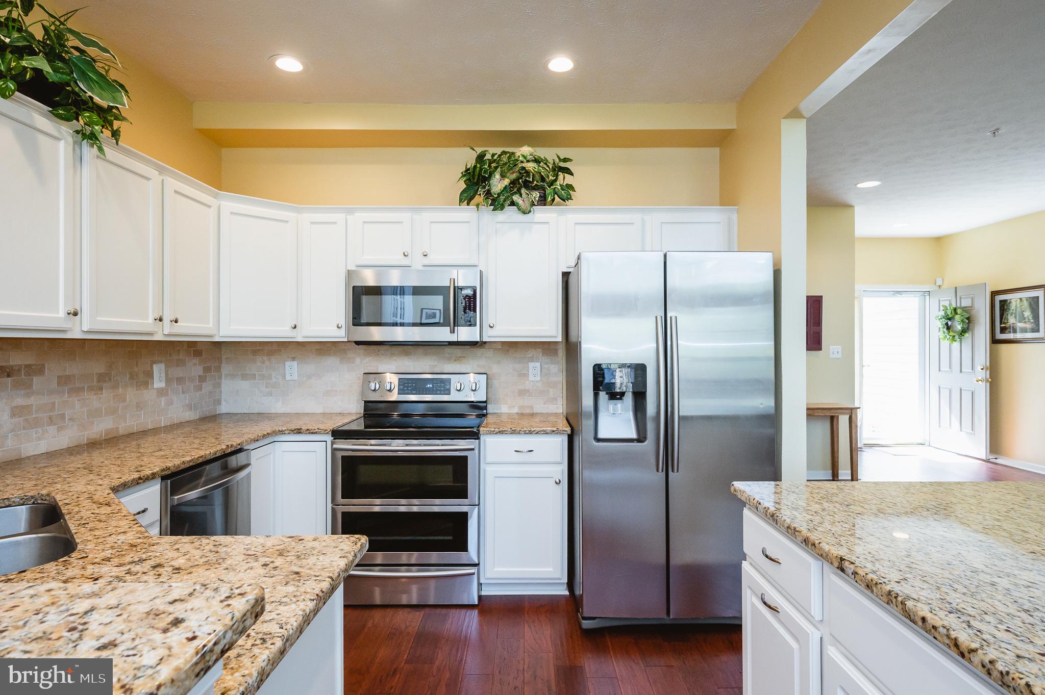 CYPRESS HILLS - Residential